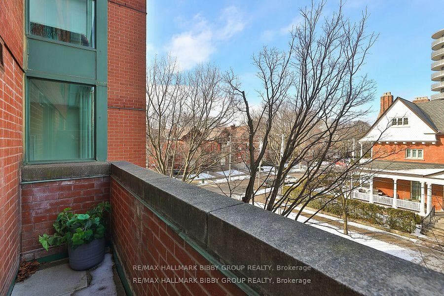 95 Prince Arthur Avenue Unit 311 photo 22