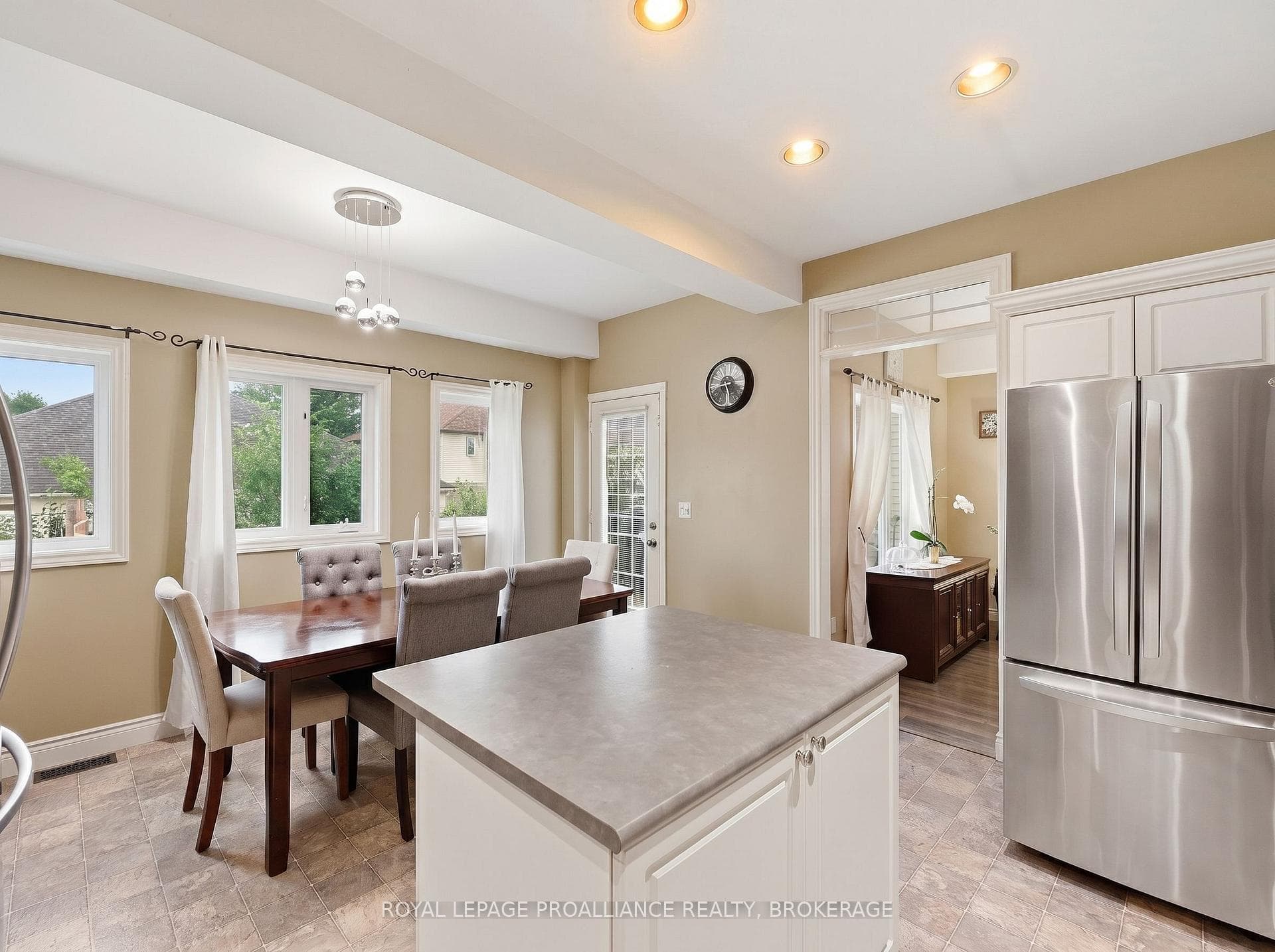 440 Conservatory Drive photo 9