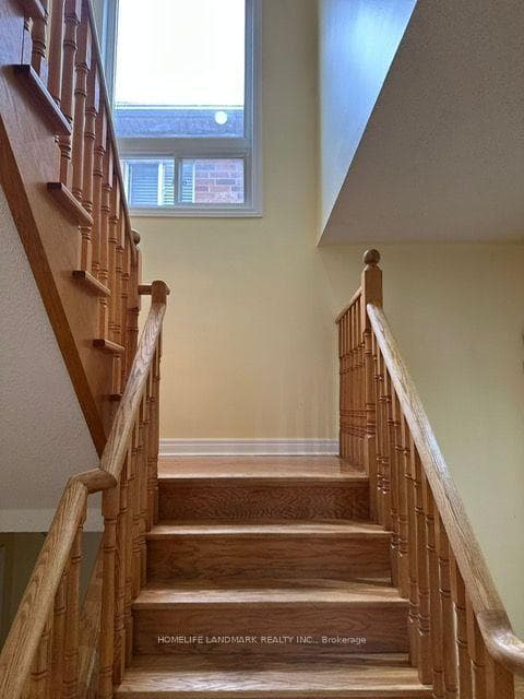 544 Matisse Place photo 9