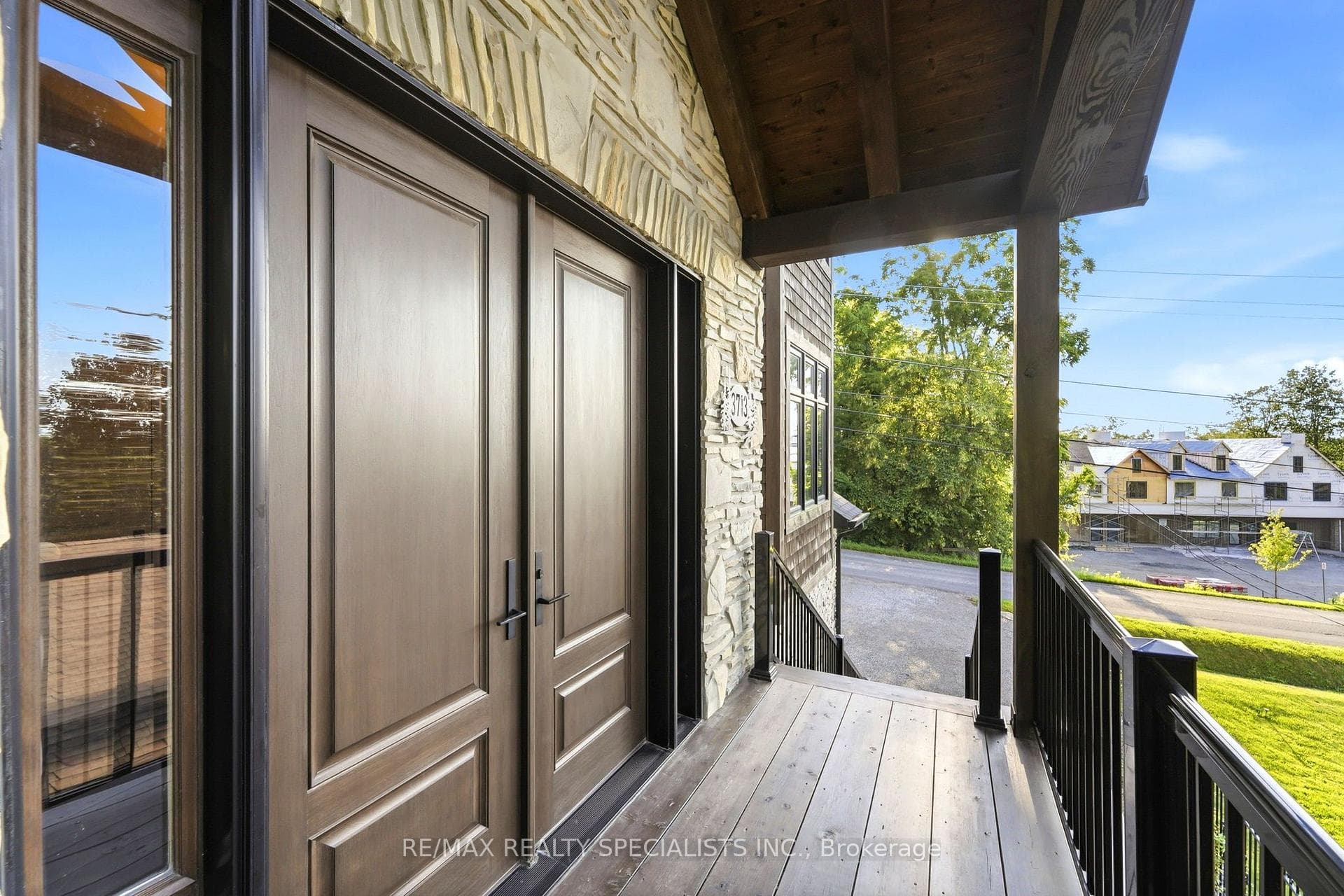 3713 Nineteenth Street photo 4