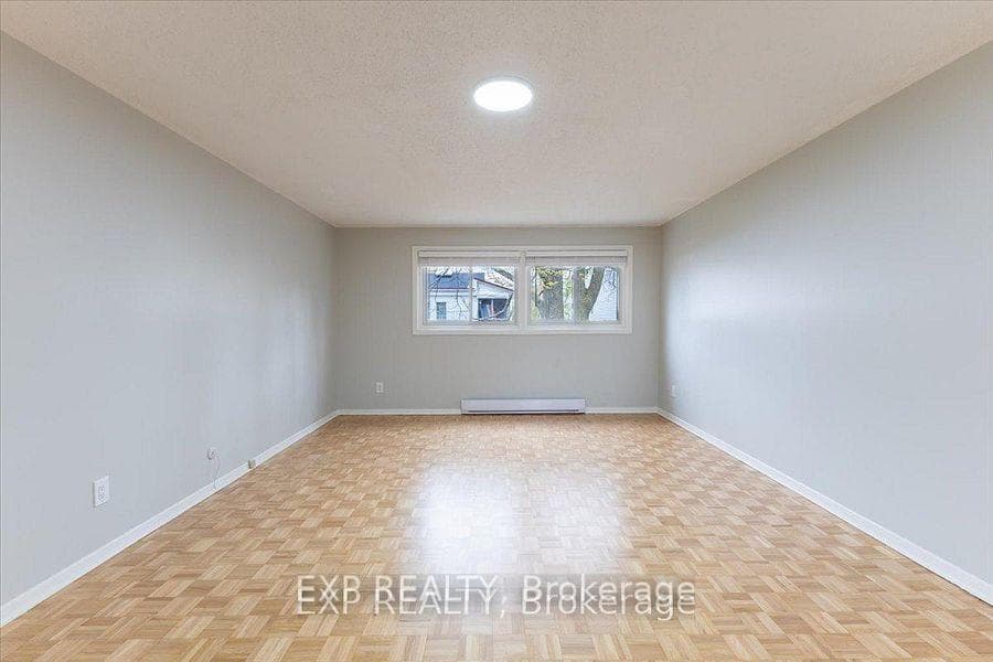15 JANSEN Road photo 27