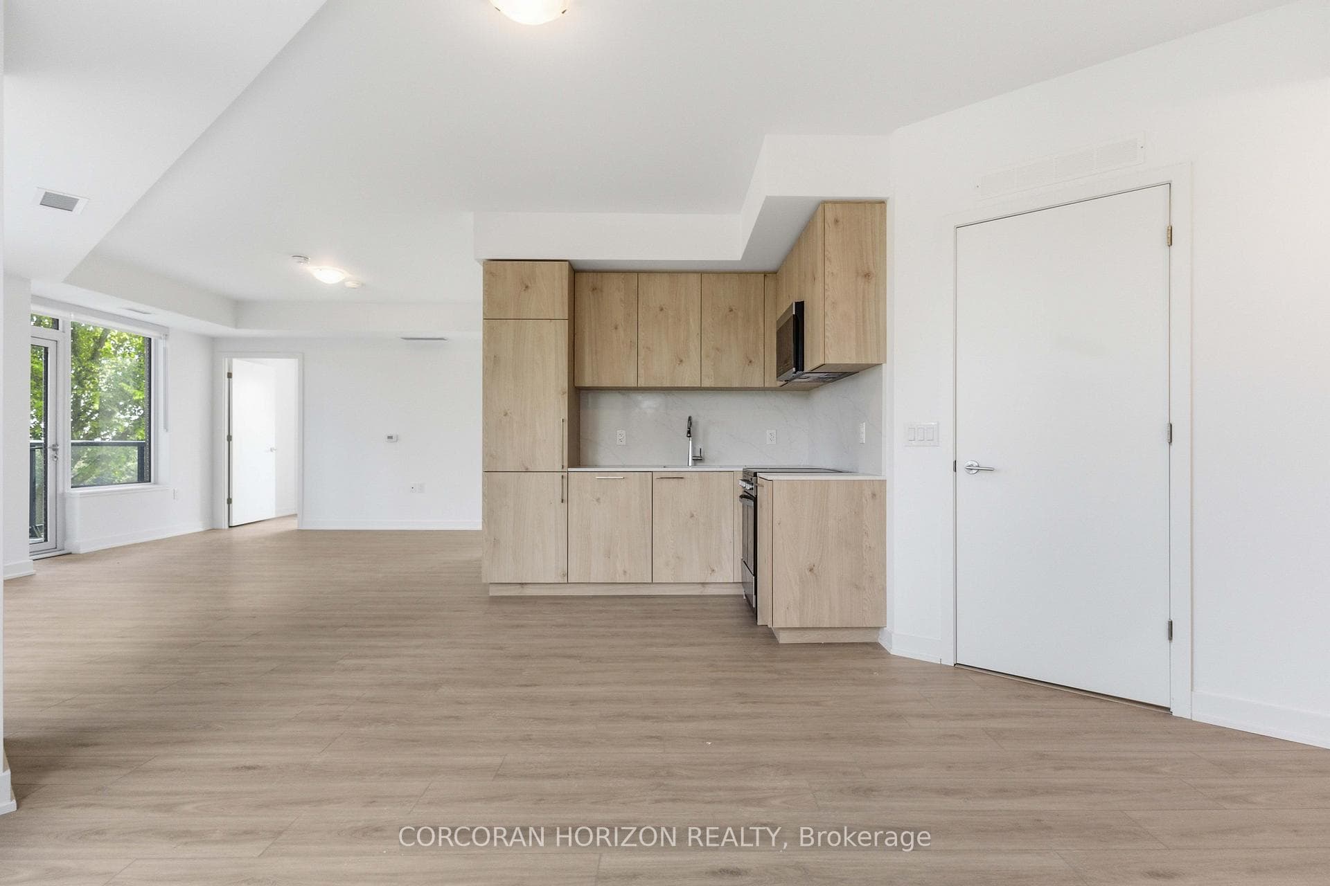 7439 Kingston Road Unit 205 photo 10