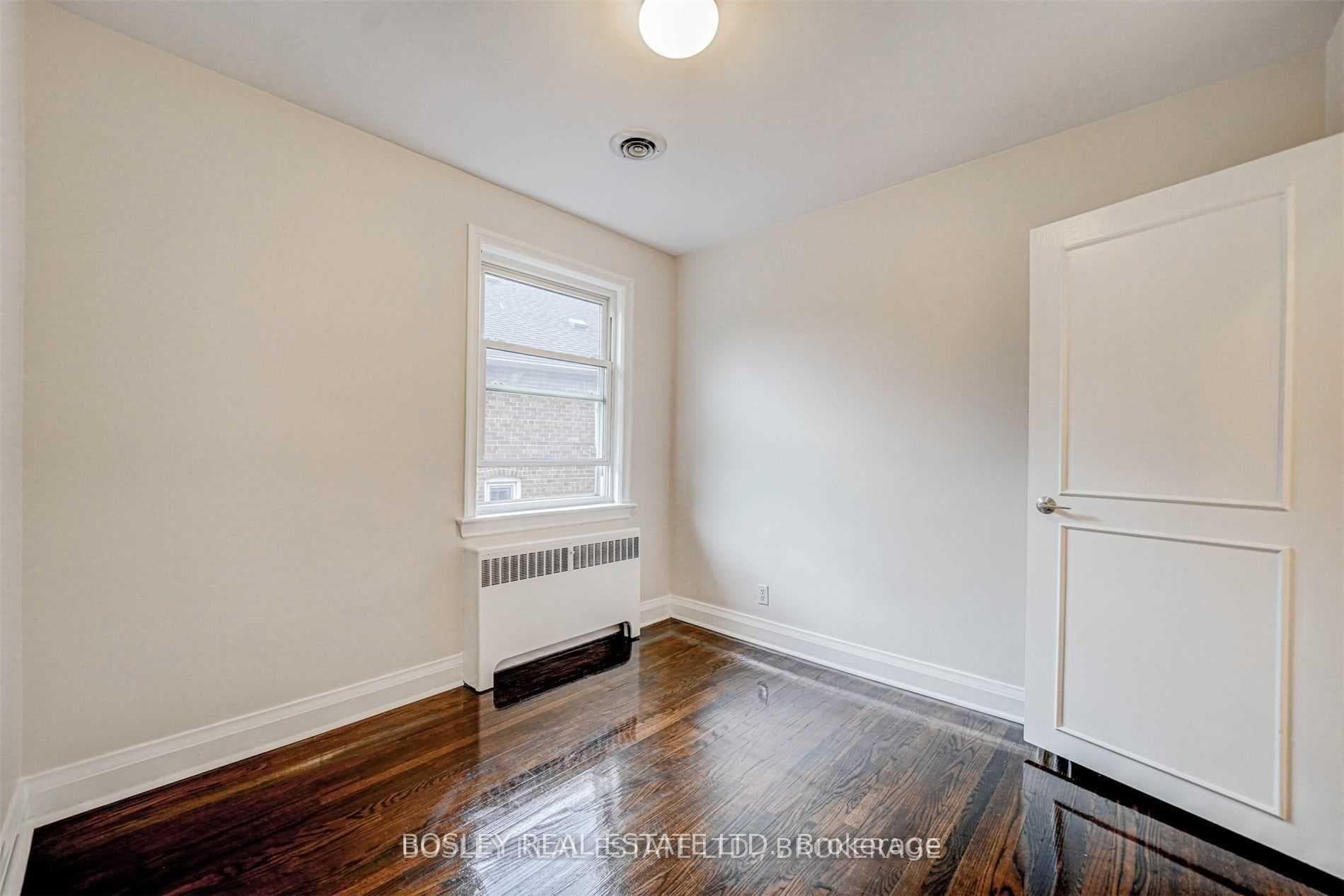 3 Warwick Avenue Unit 4 photo 20