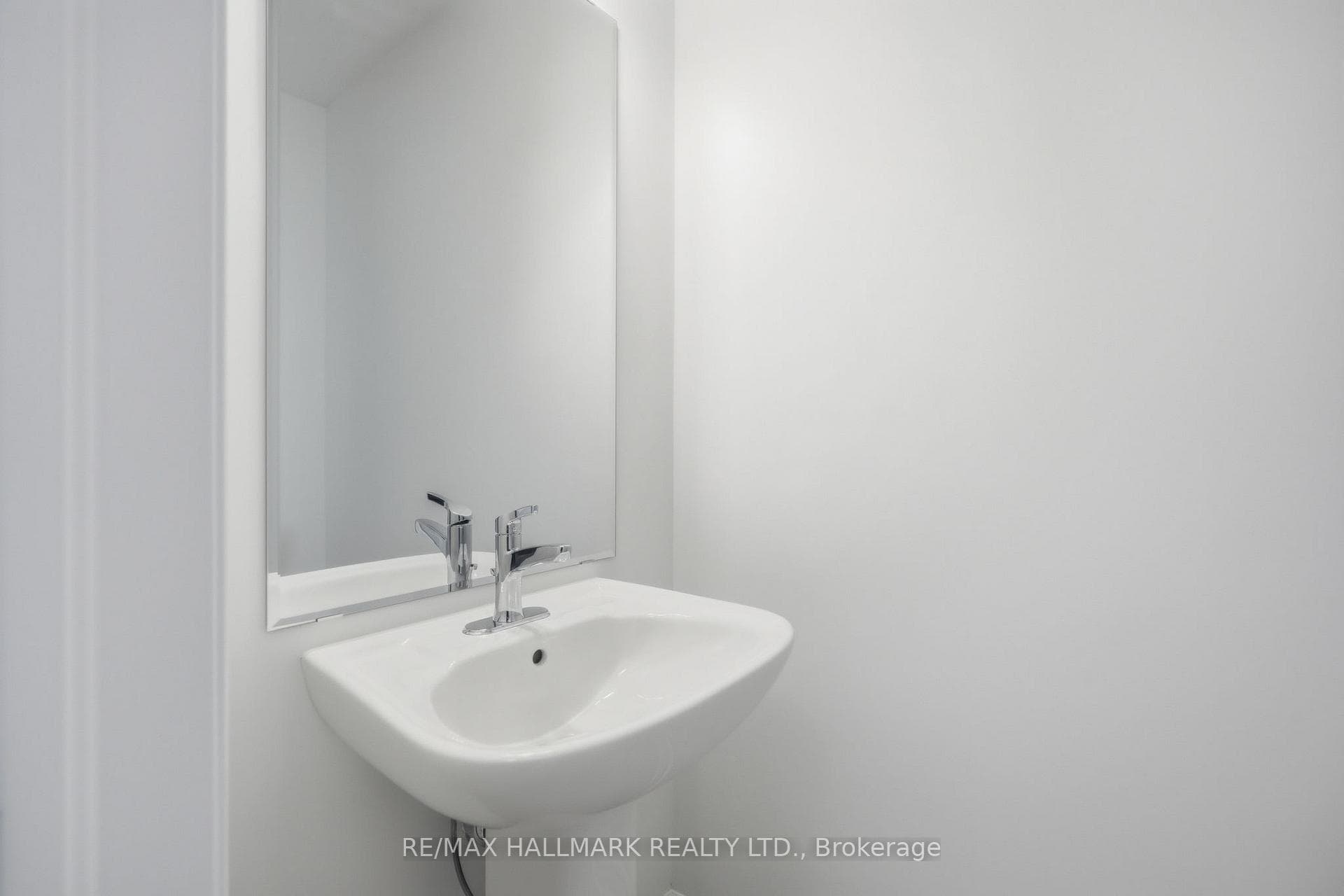 61 Pearen Lane photo 28