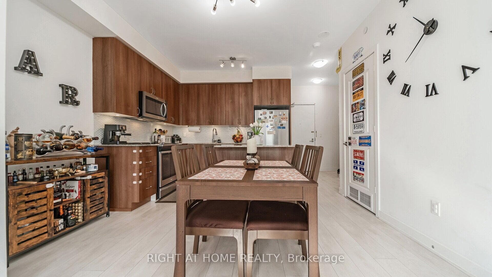 4655 Glen Erin Drive Unit 206 photo 15