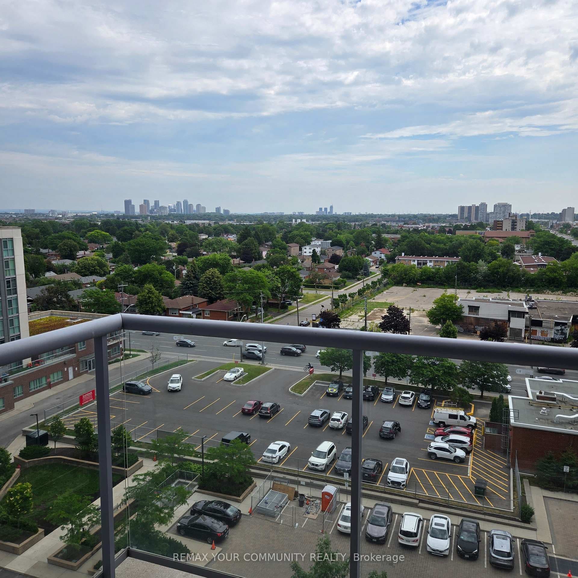 2150 Lawrence Avenue Unit 1102 photo 8