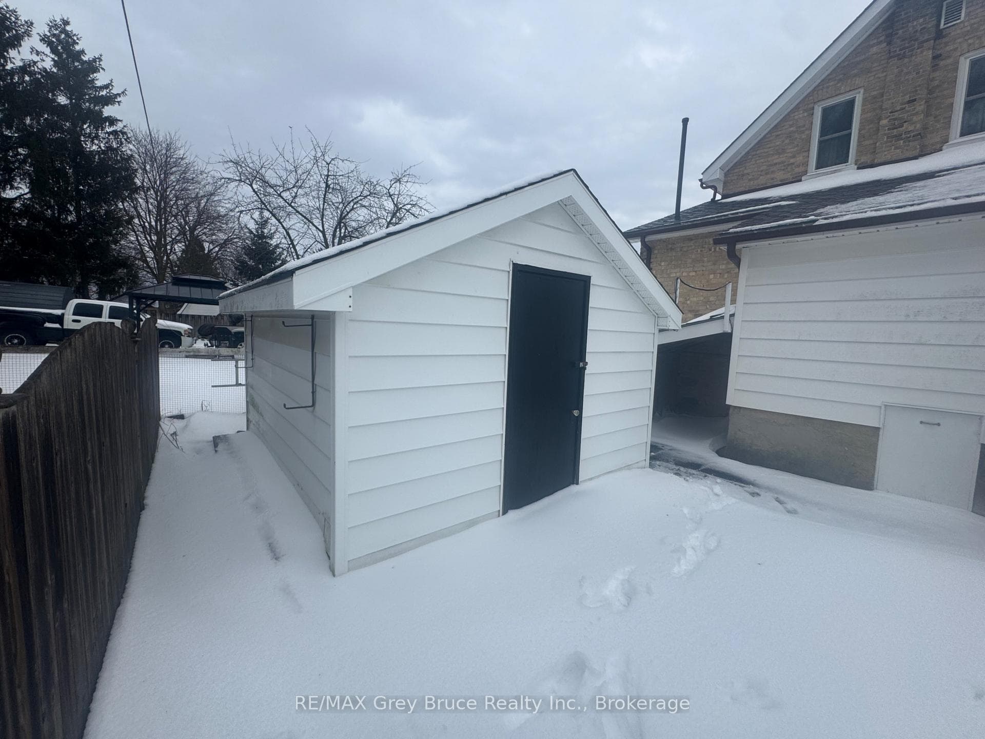 76 5th Street photo 27