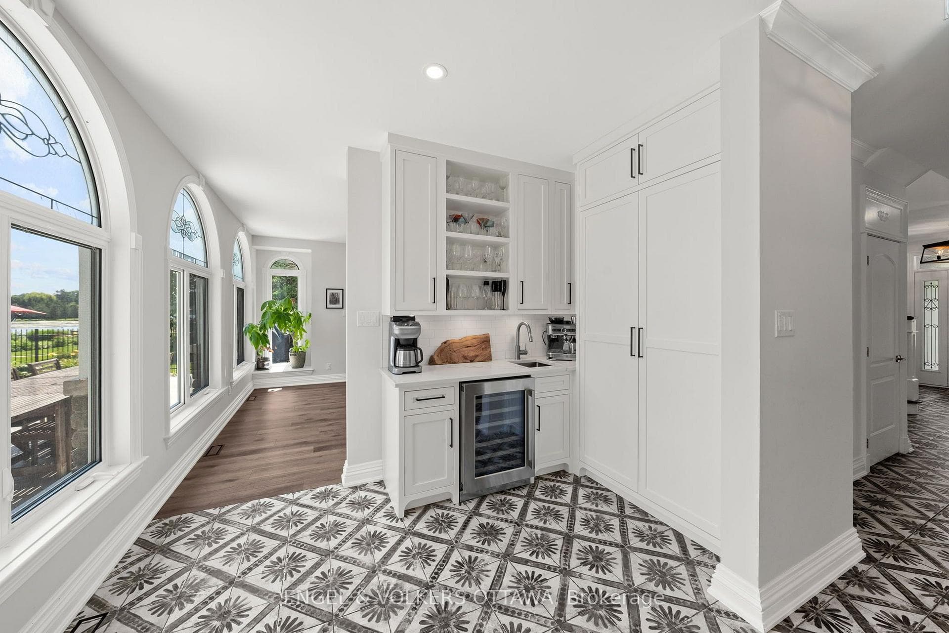 5833A Rideau Valley Drive photo 15
