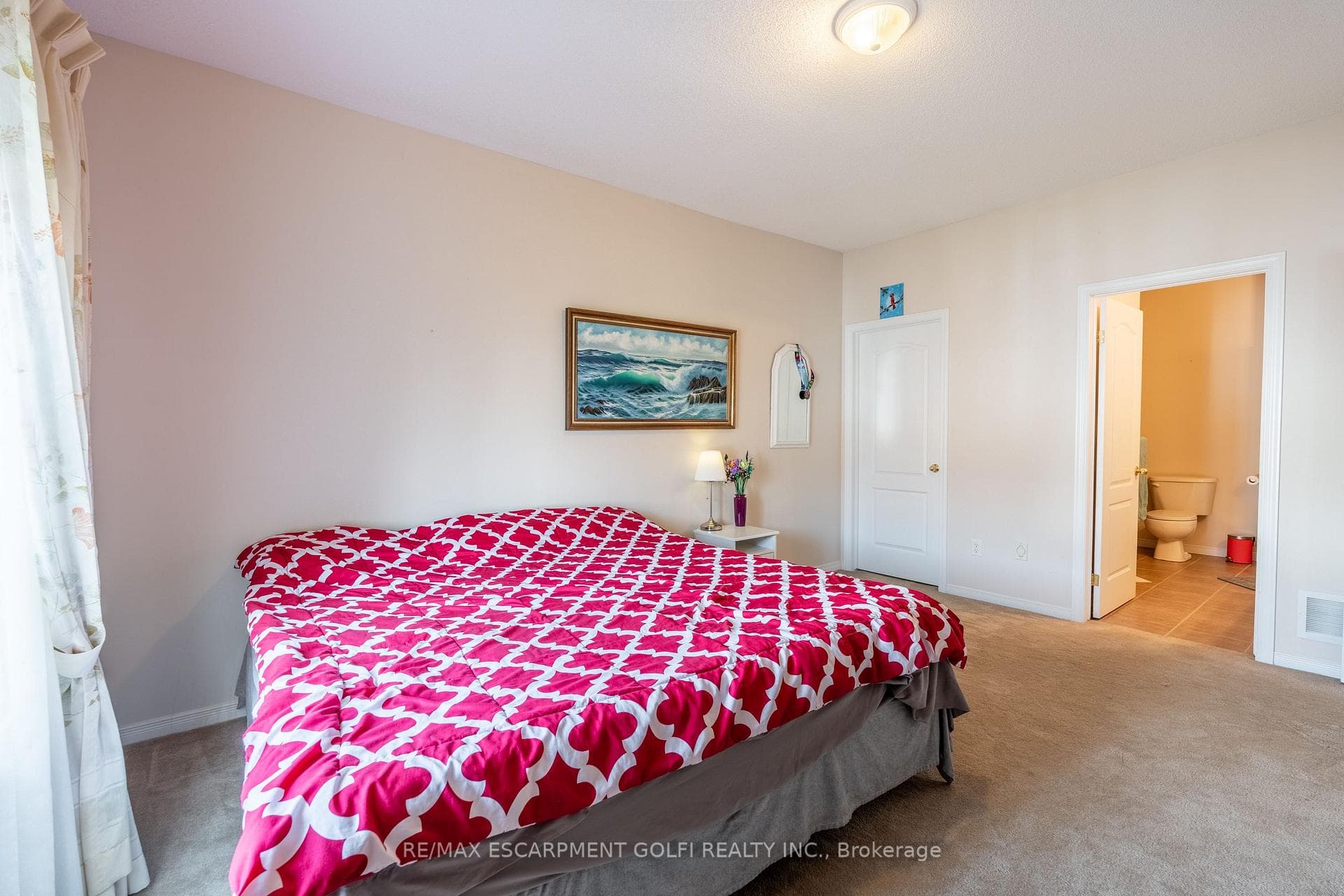 566 Southridge Drive Unit 32 photo 17