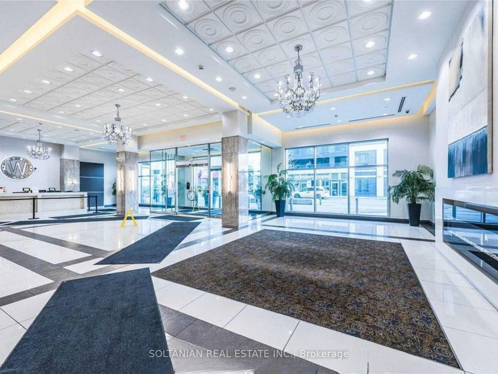 7161 Yonge Street Unit 817 photo 11