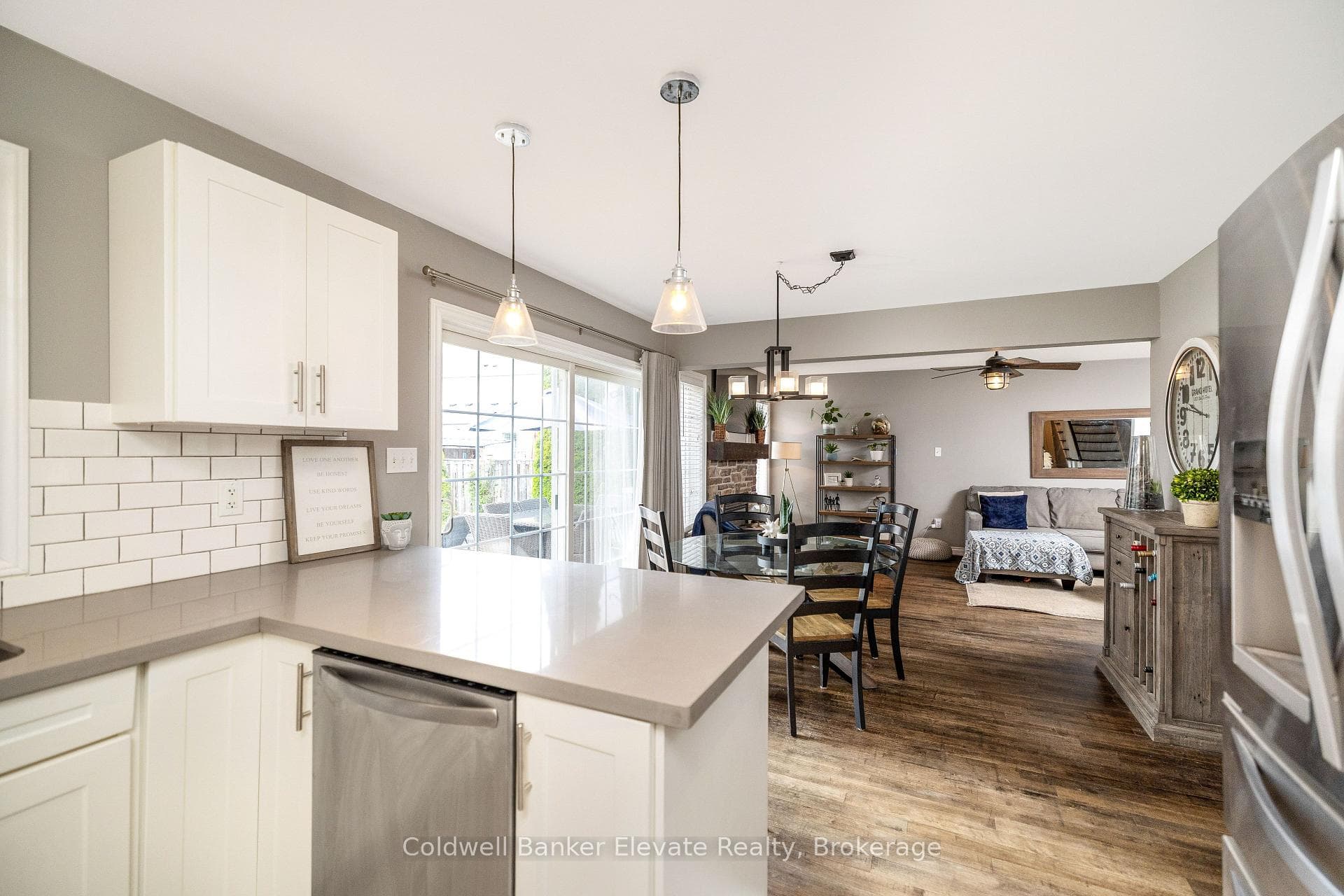 28 Brown's Crescent photo 19
