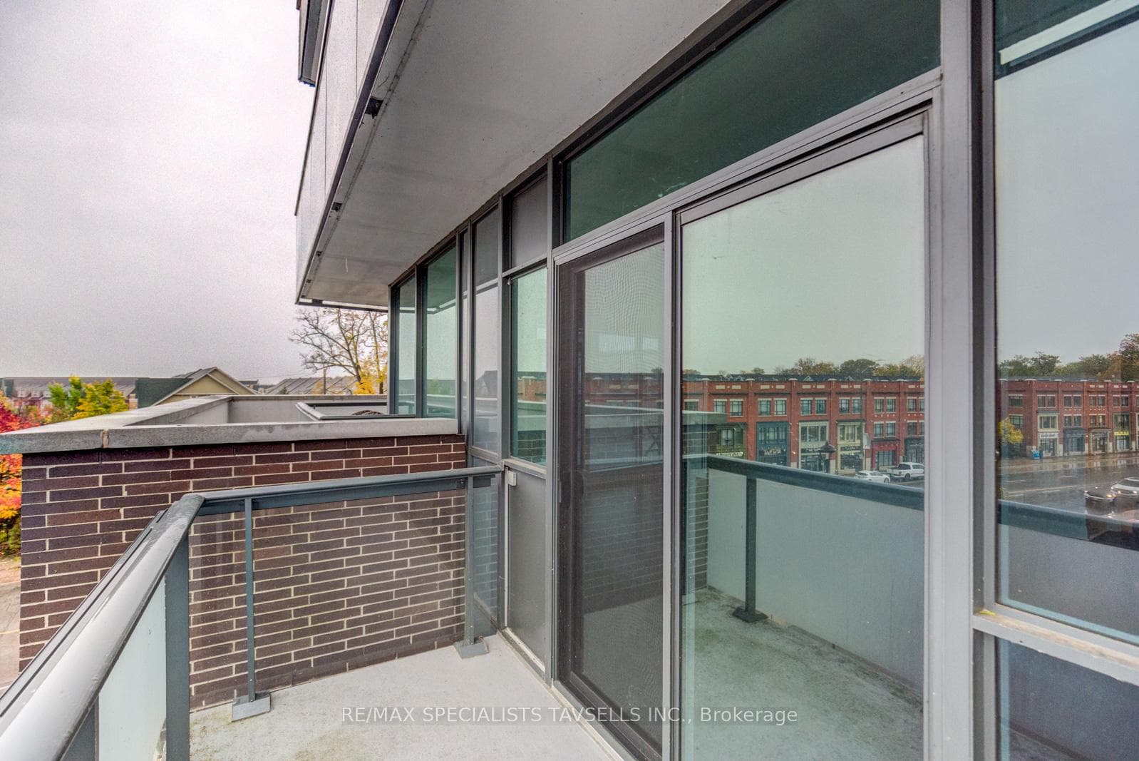 1 Hurontario Street Unit 304 photo 26