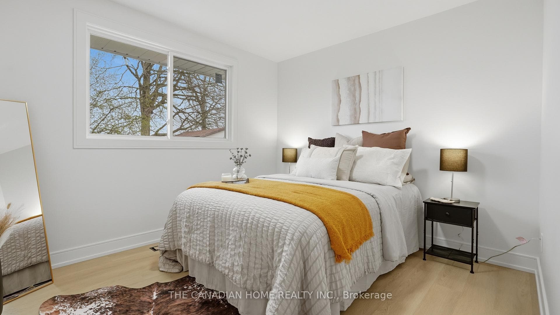6041 Cadham Street photo 10