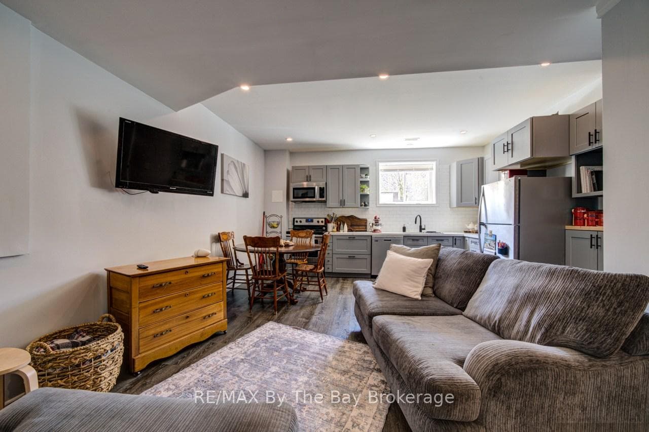 100 ALLEGRA Drive photo 35