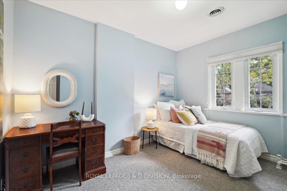 92 Chudleigh Avenue photo 16