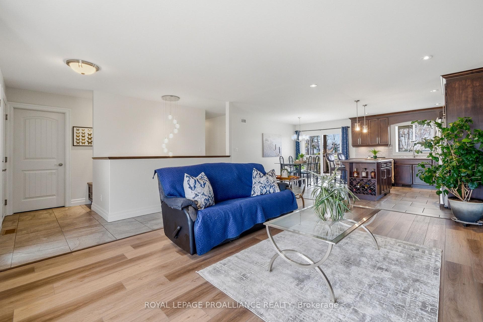6 Aspen Drive photo 8