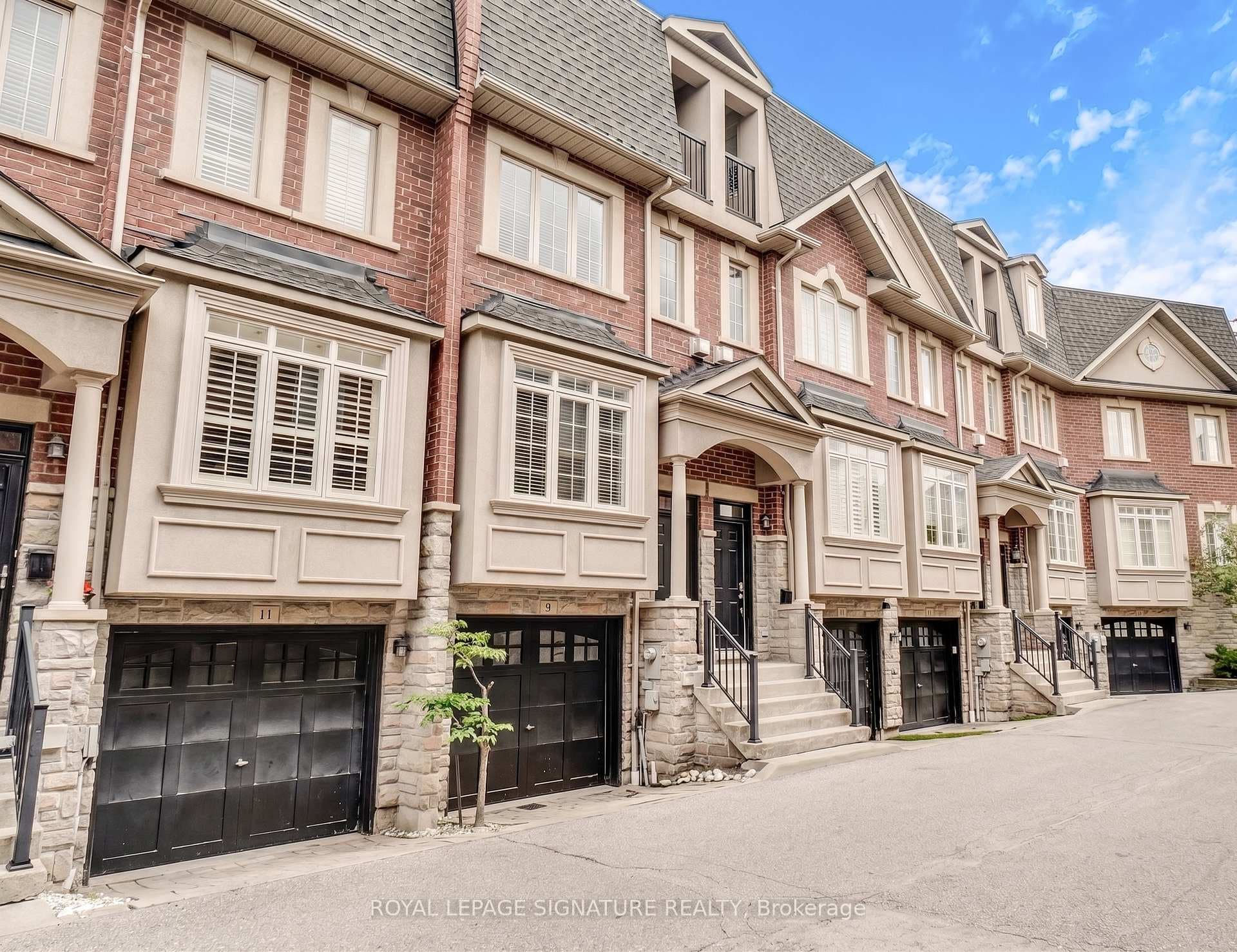 9 Streight Lane photo 3