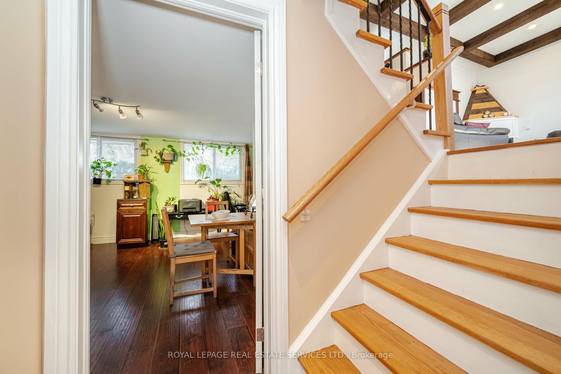 1084 Pearson Drive photo 25