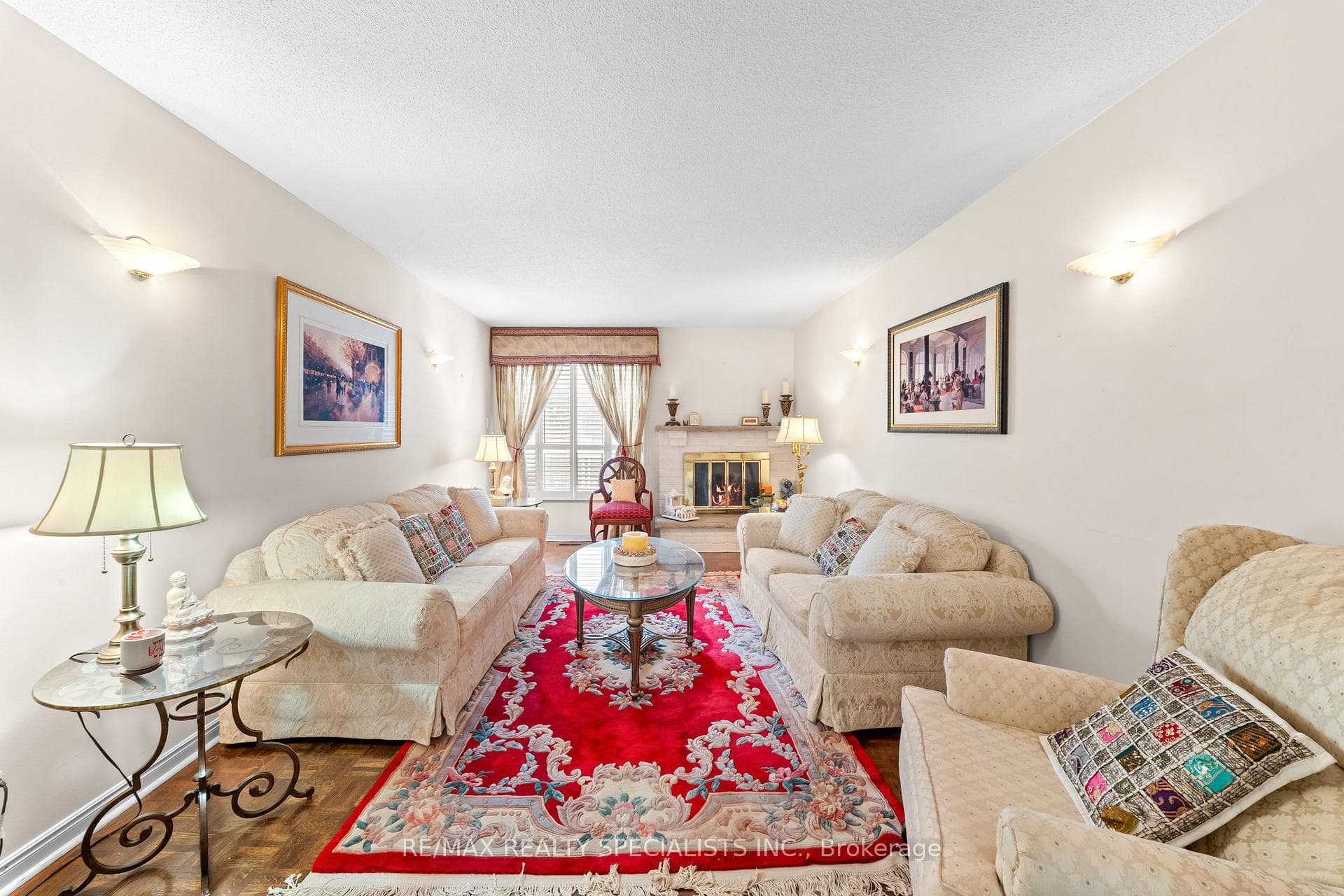 1004 Queensbridge Drive photo 6