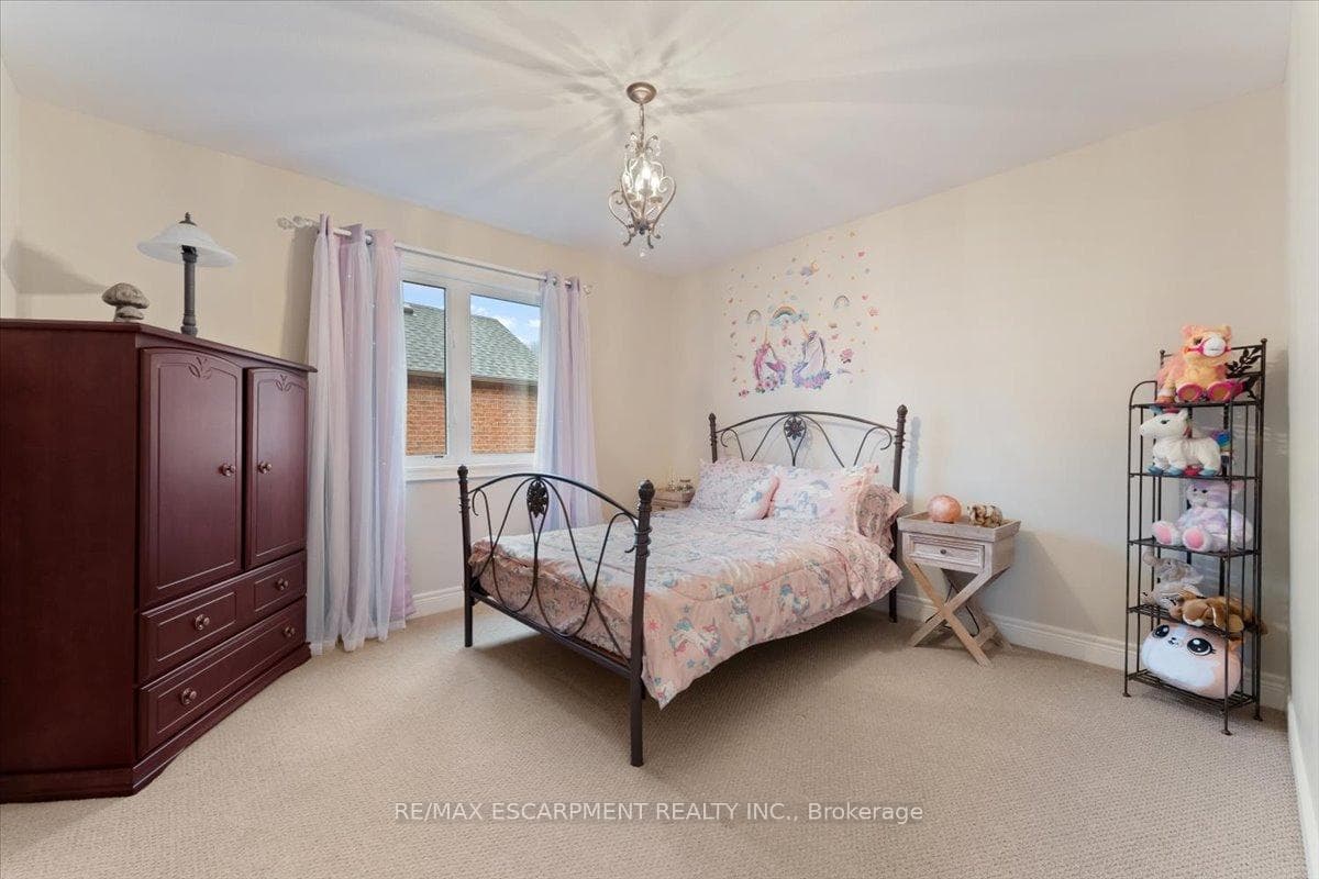 38 Bell Avenue photo 22