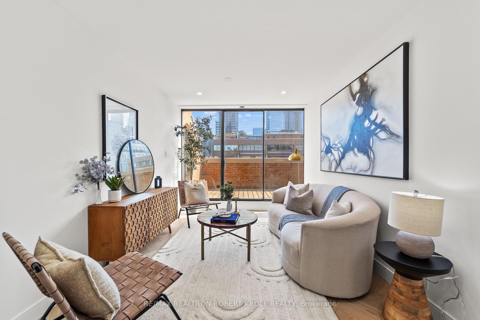55A Avenue Road Unit 602 photo 19