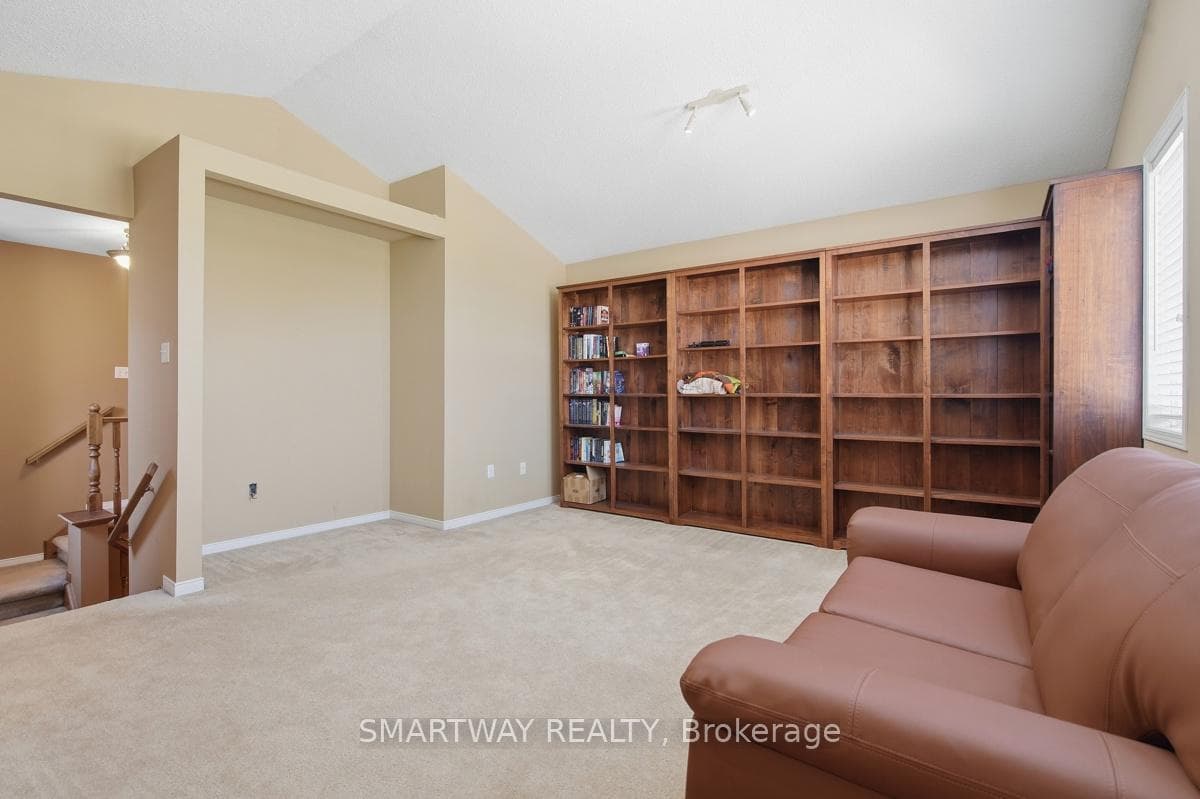 646 Ridgeview Drive photo 34