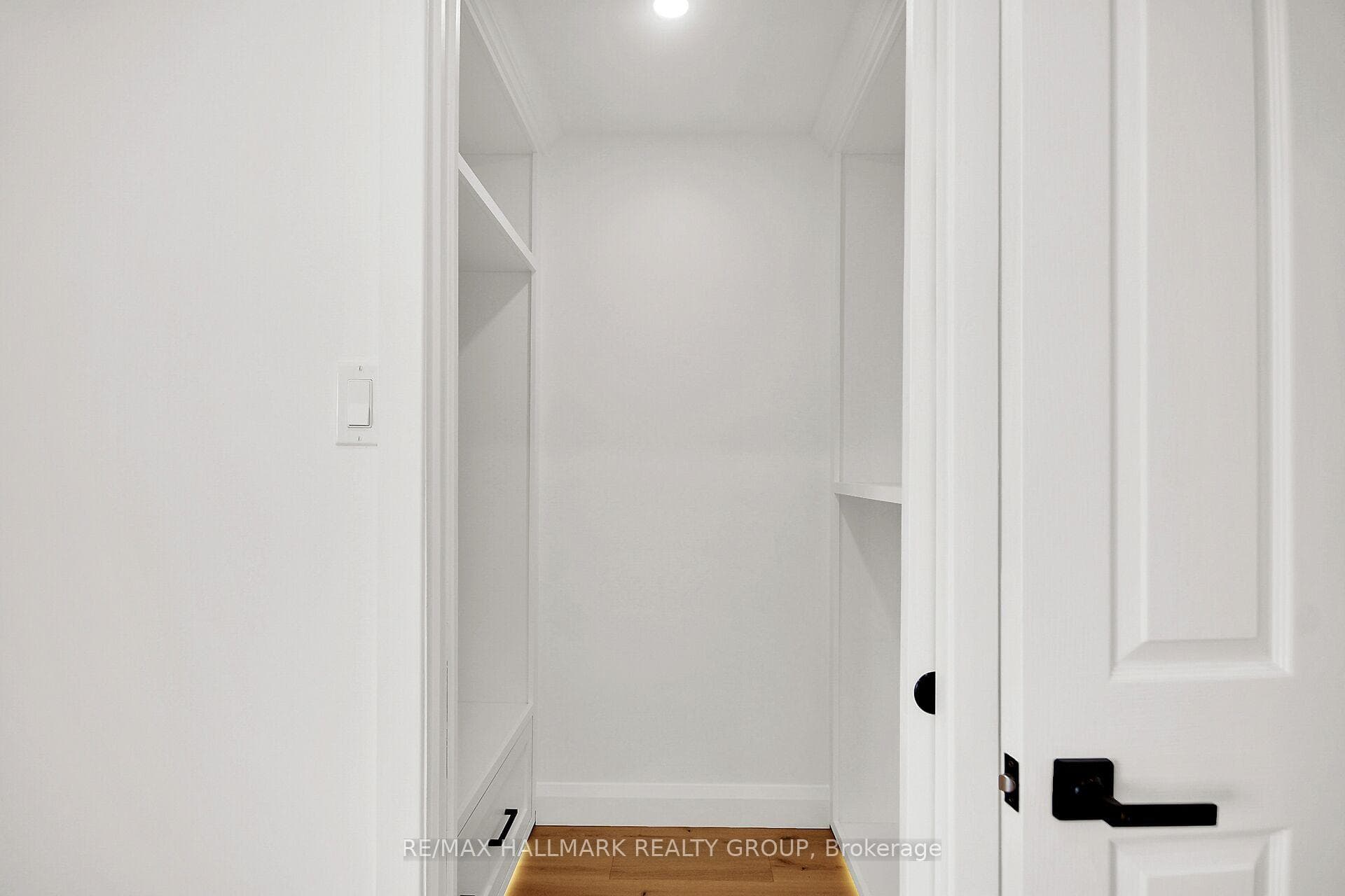 26 Raftus Square photo 24