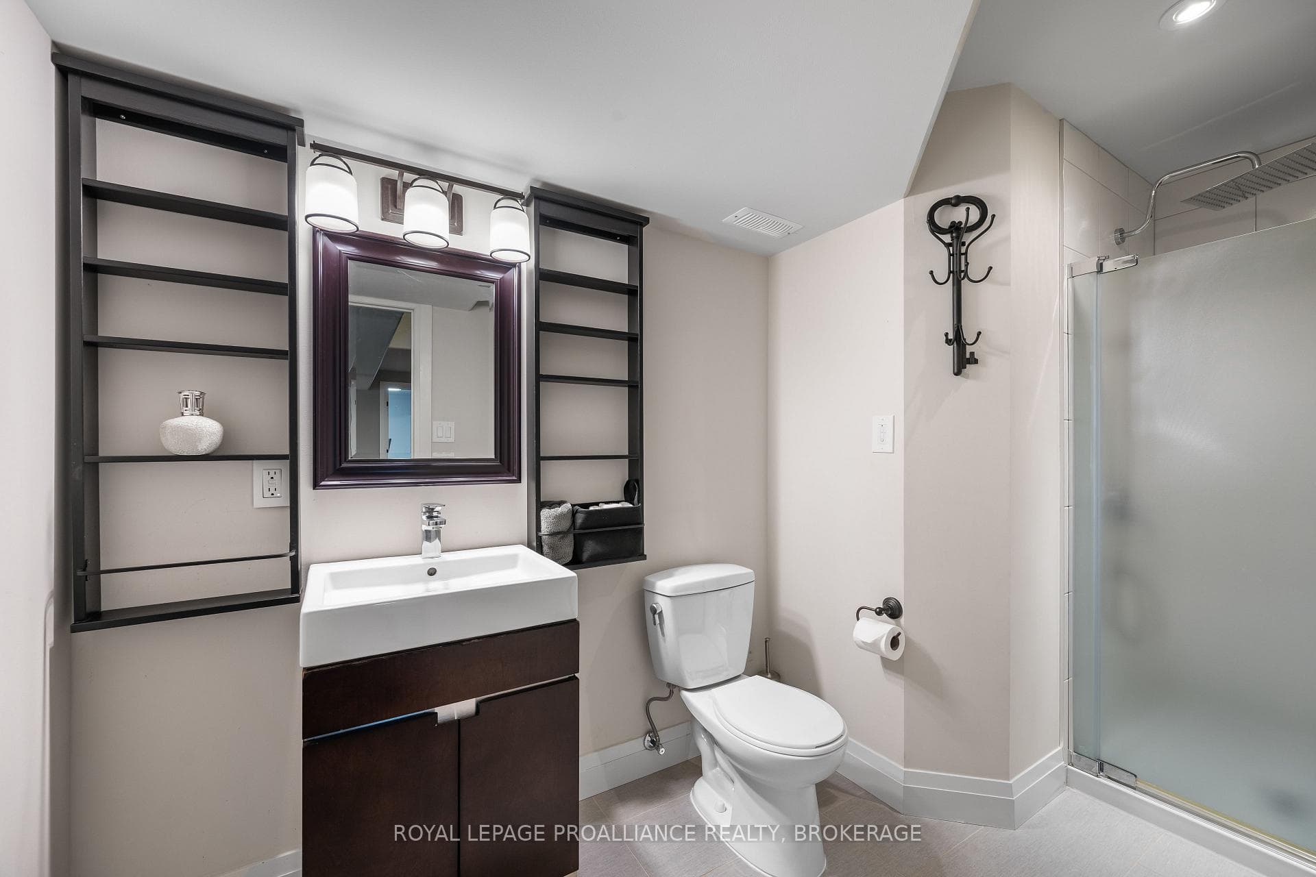 2918 Leeman Road photo 41