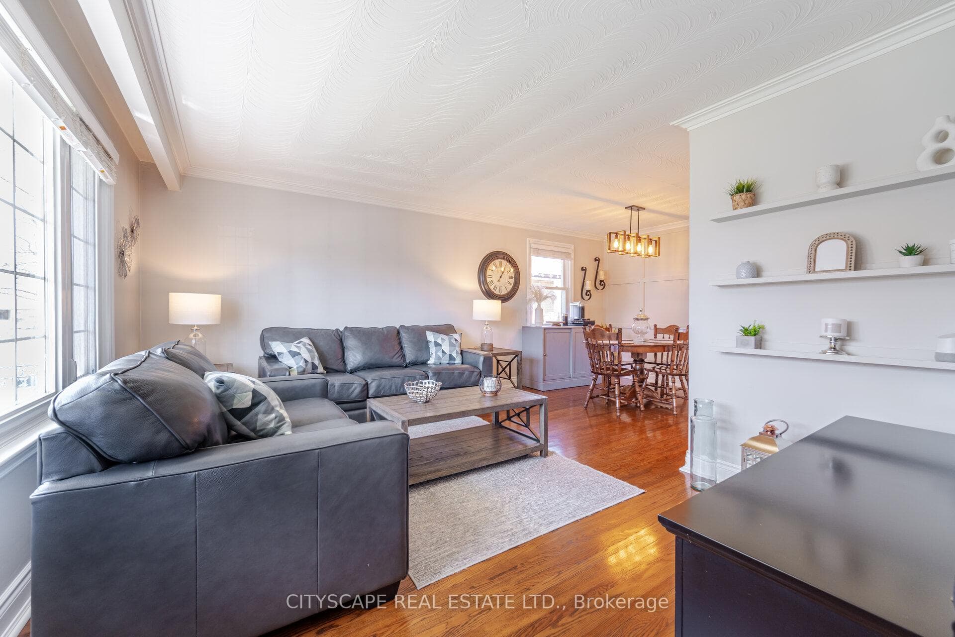 40 Carlyle Crescent photo 5