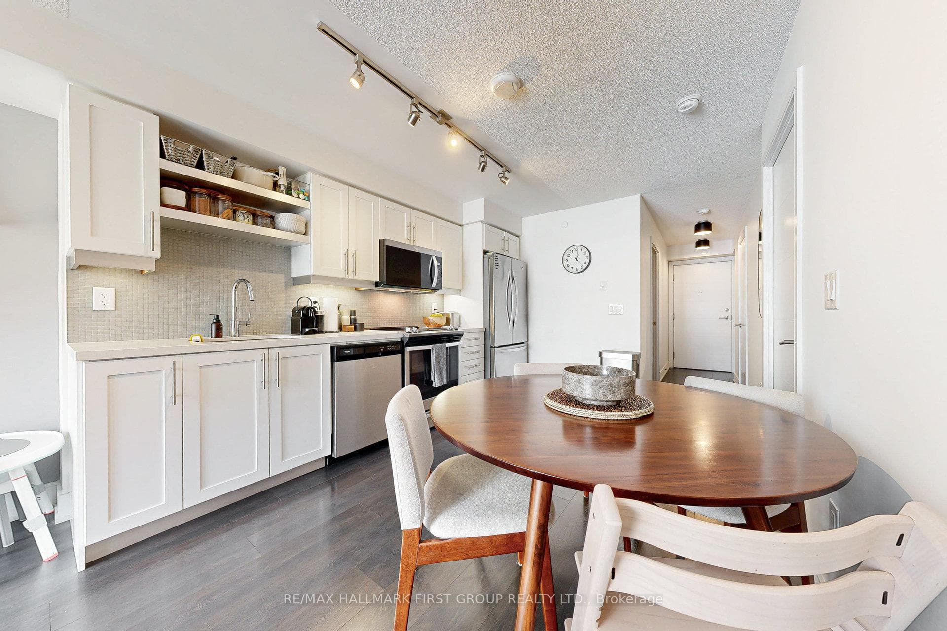 525 Adelaide Street Unit 312 photo 15