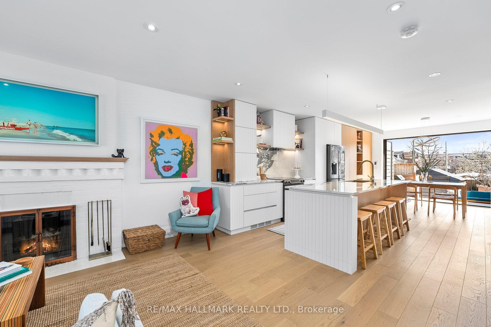 47 Dixon Avenue photo 4