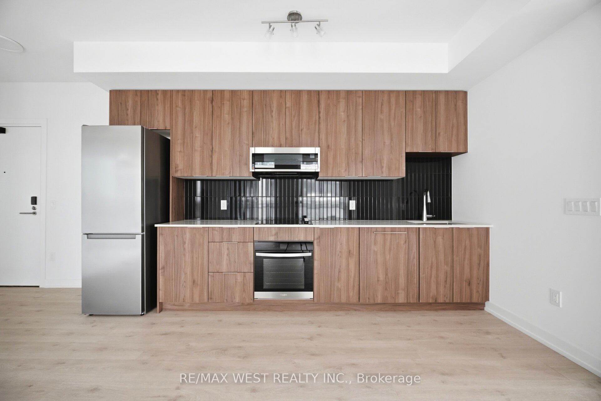 2501 Saw Whet Boulevard Unit 311 photo 11