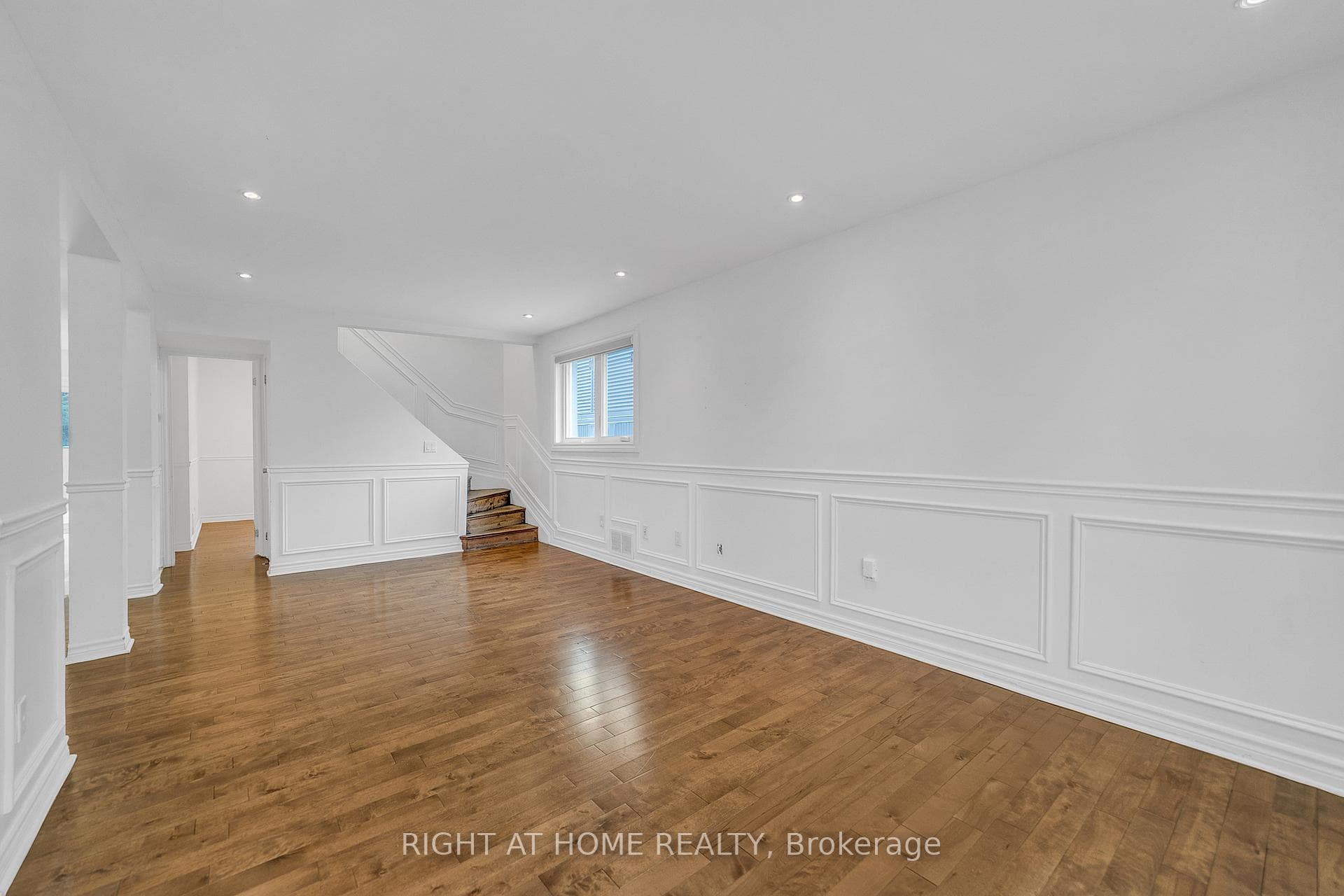 41 Monarchdale Avenue photo 15