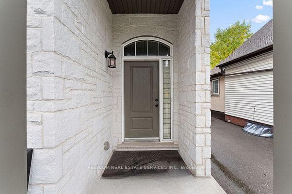 535 Quebec Street photo 11