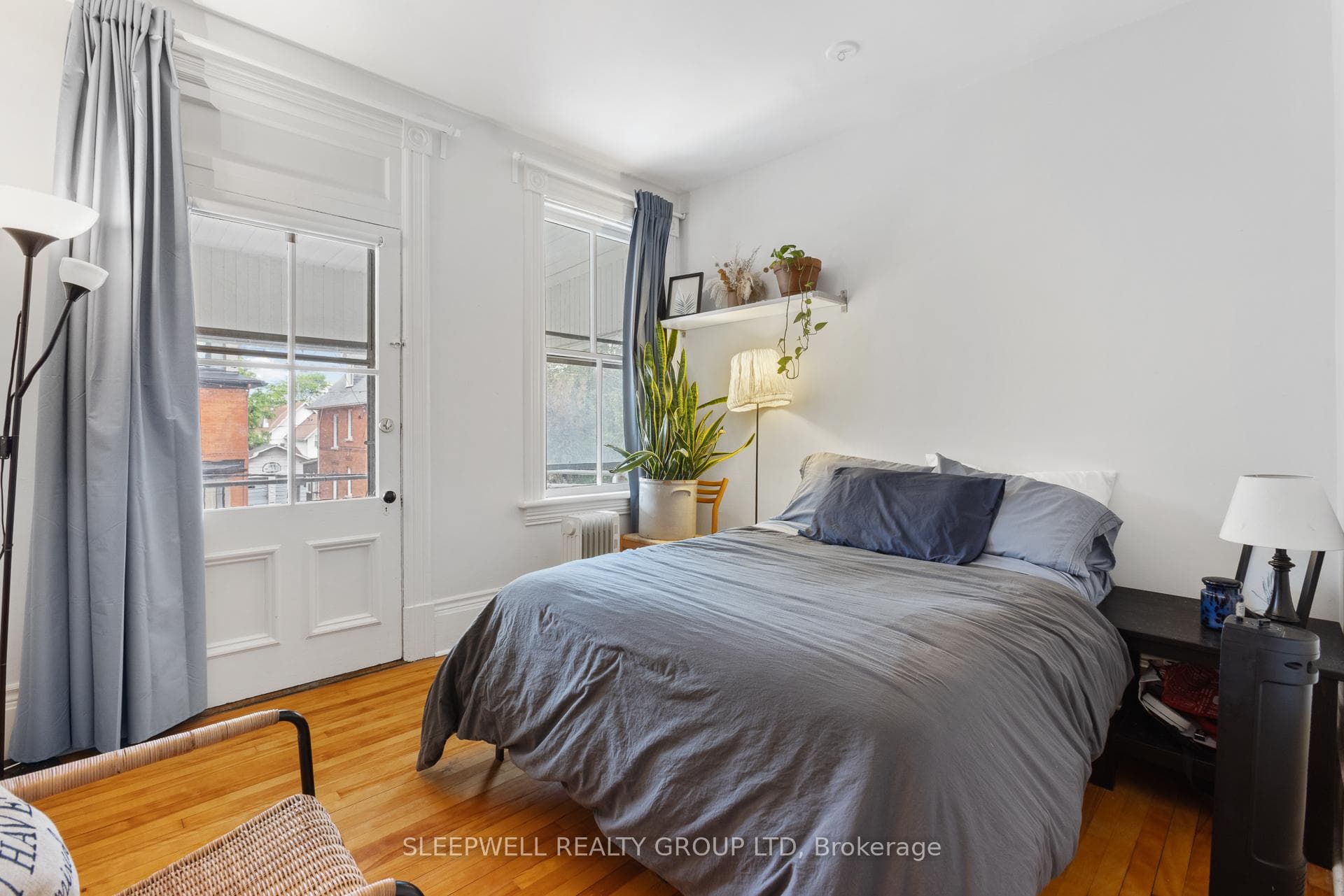 86 Fourth Avenue photo 8