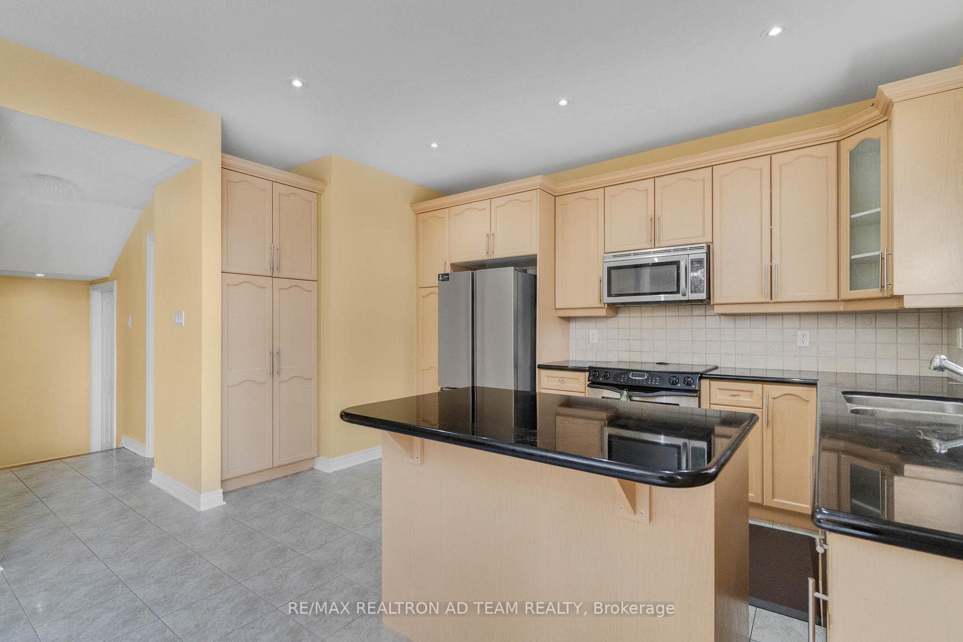 498 Tremblant Court photo 14