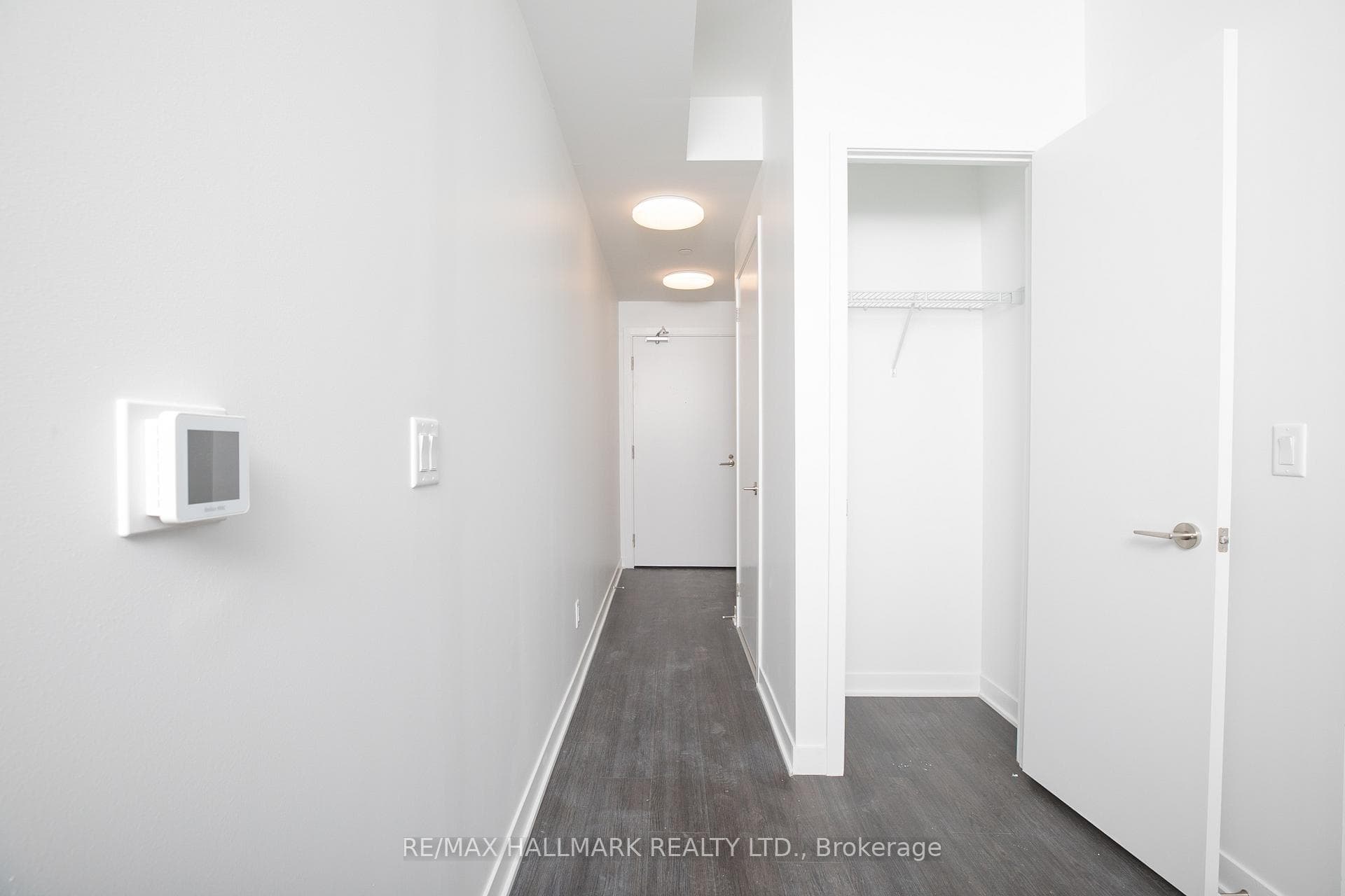 185 Alberta Avenue Unit 607 photo 7