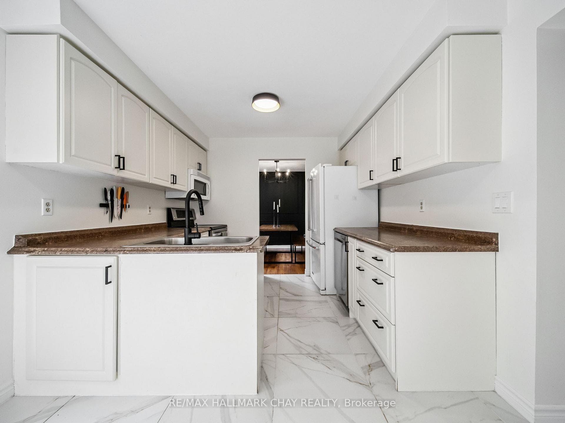 8 Darren Drive photo 25