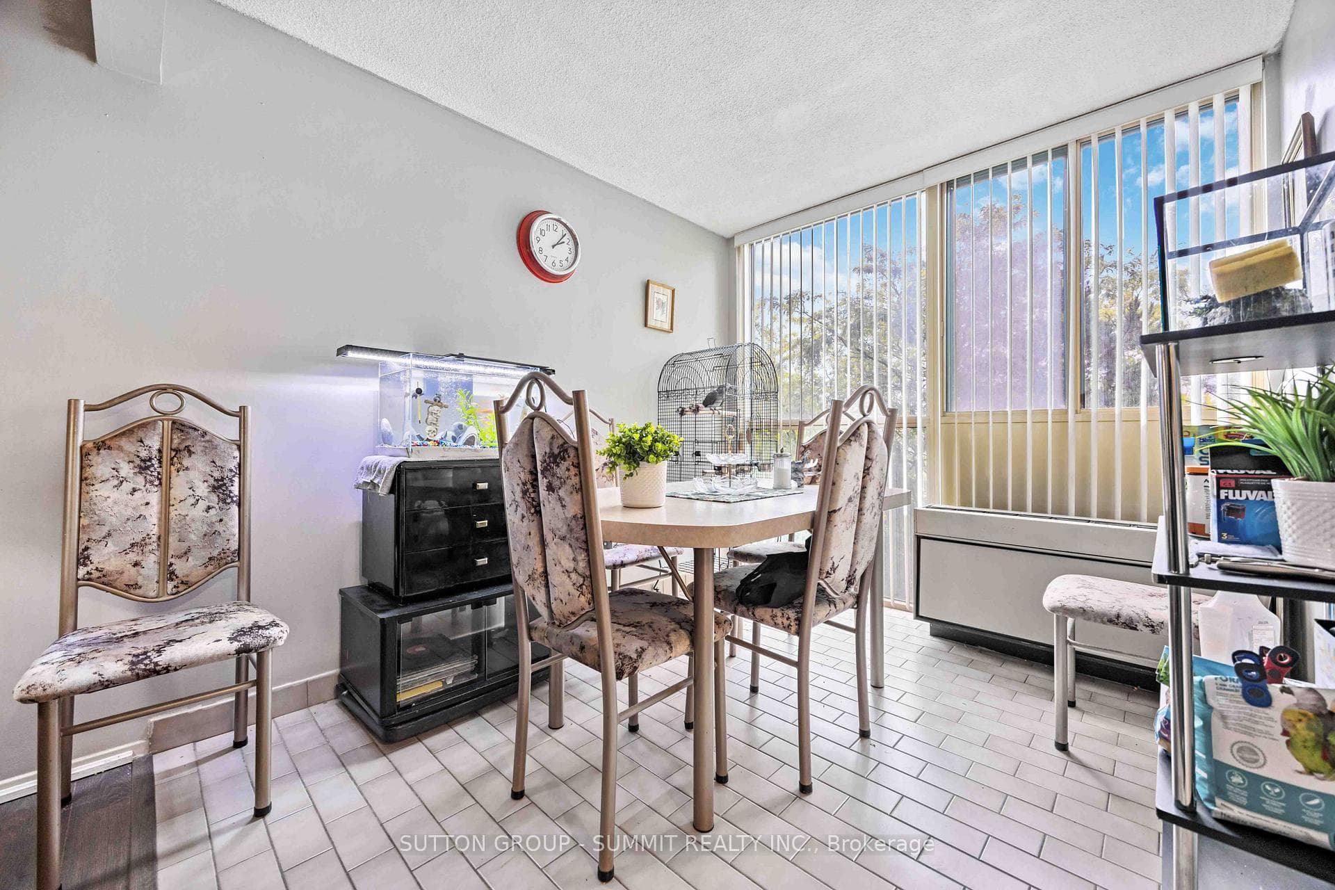 61 MARKBROOK Lane Unit 409 photo 10