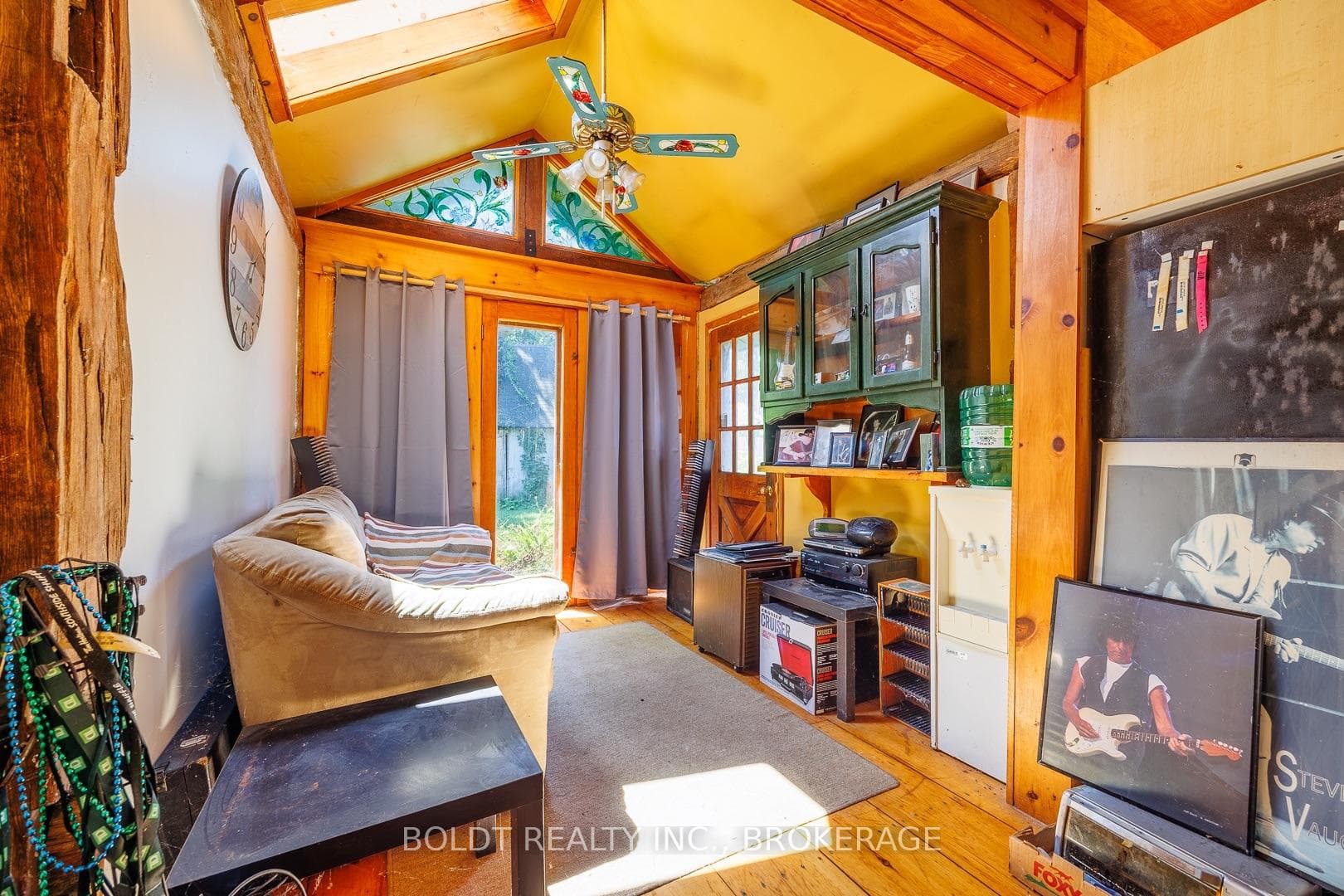 10569 Maplewood Drive photo 11