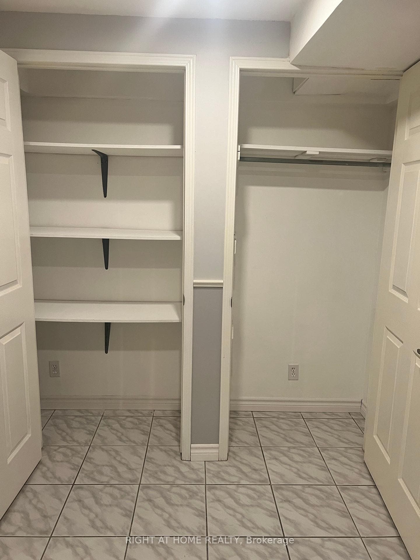 272 Nahani Way Unit Basement photo 16