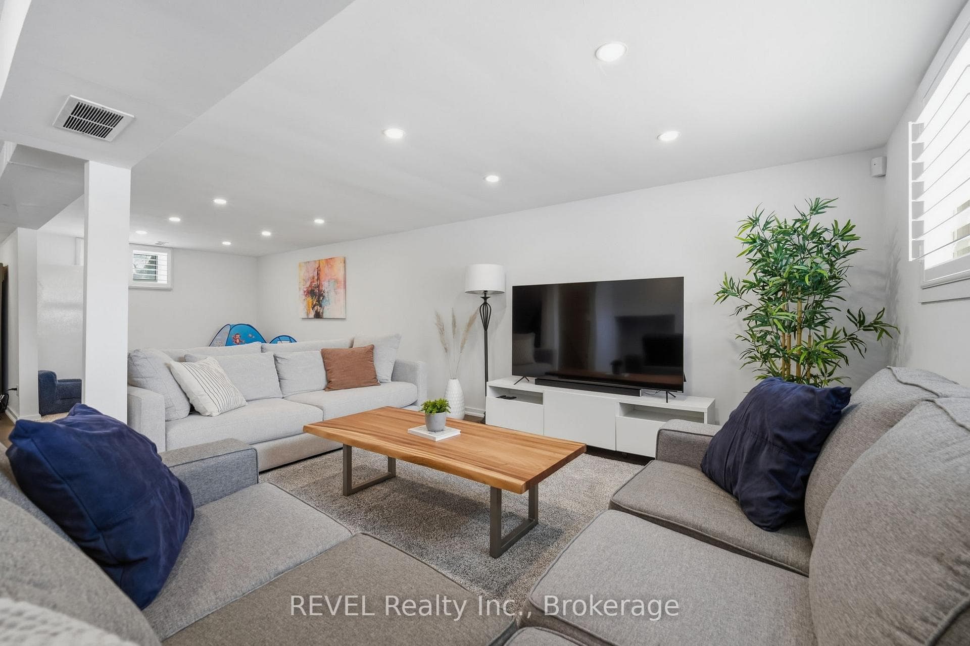 13 Crestcombe Road photo 27