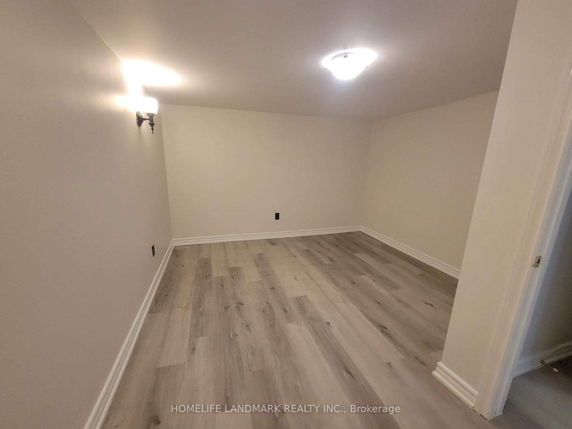 307 Axminster Drive Unit Basment photo 5
