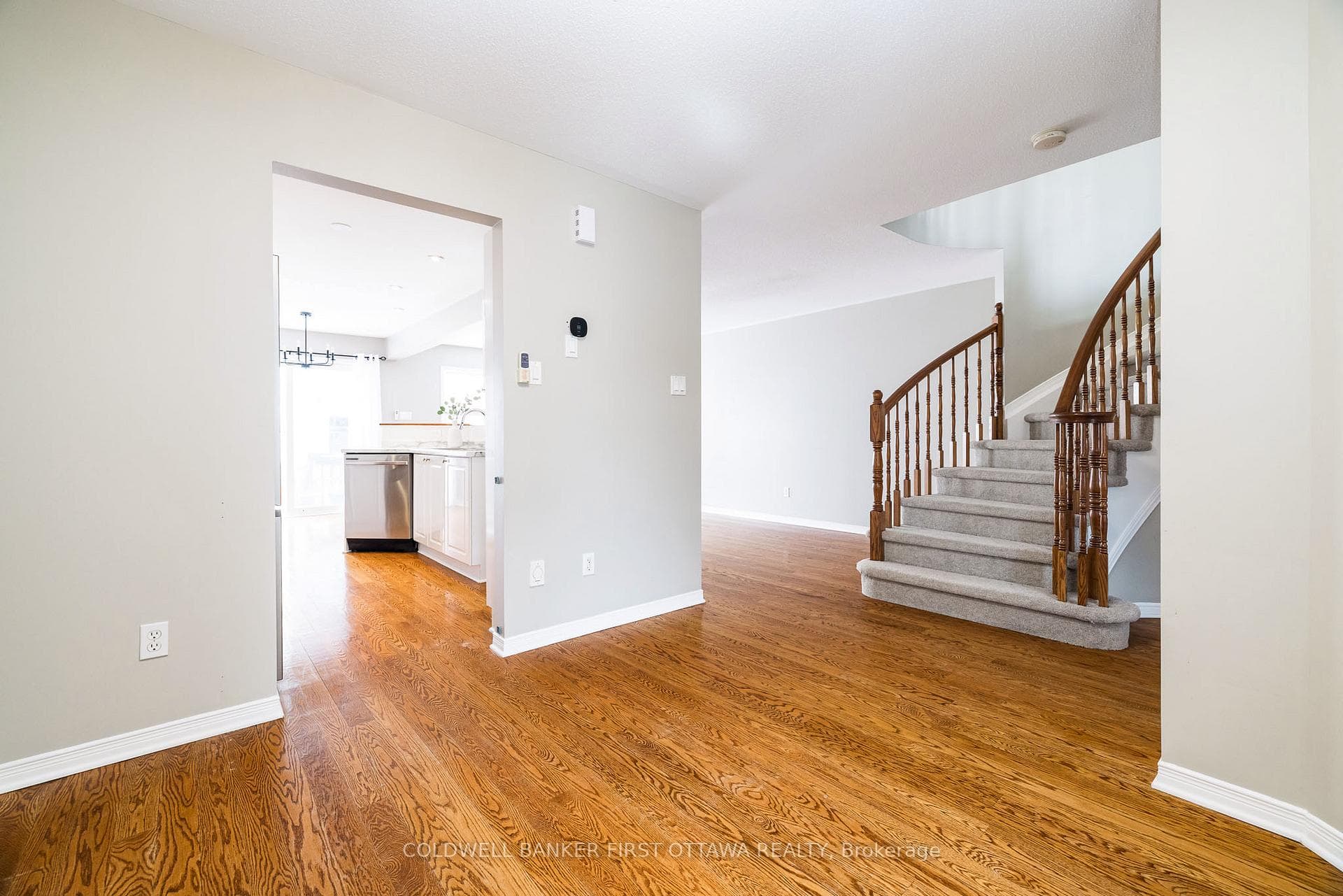 92 DEERFOX Drive photo 8