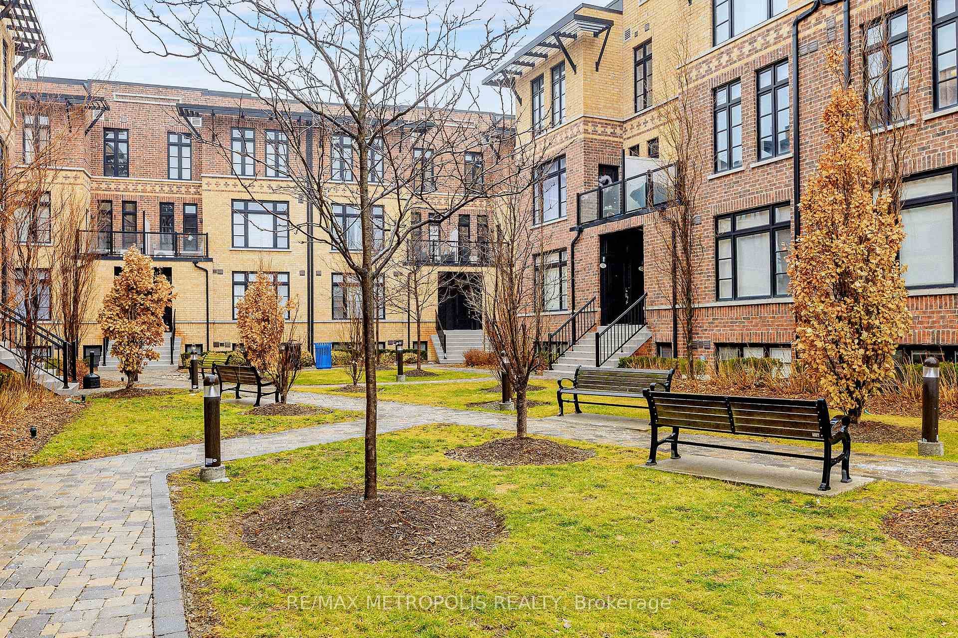 8171 Kipling Avenue Unit 1 photo 32