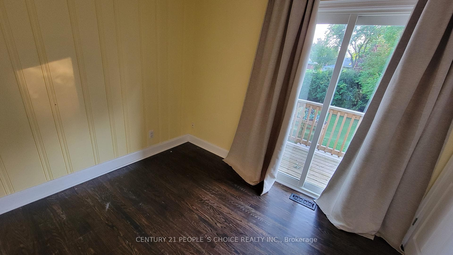 1402 Fisher Avenue photo 13