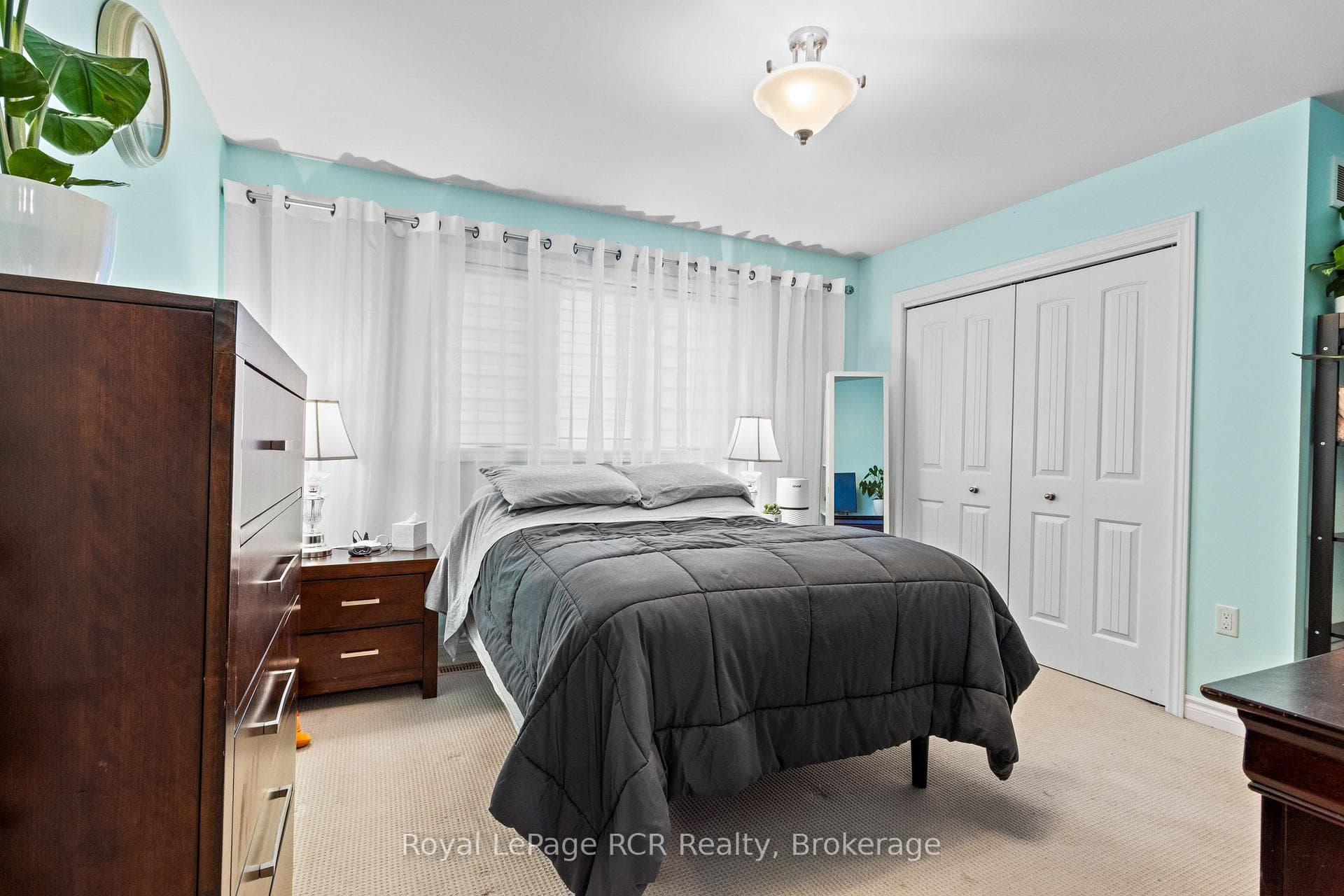 724 Elgin Street photo 26