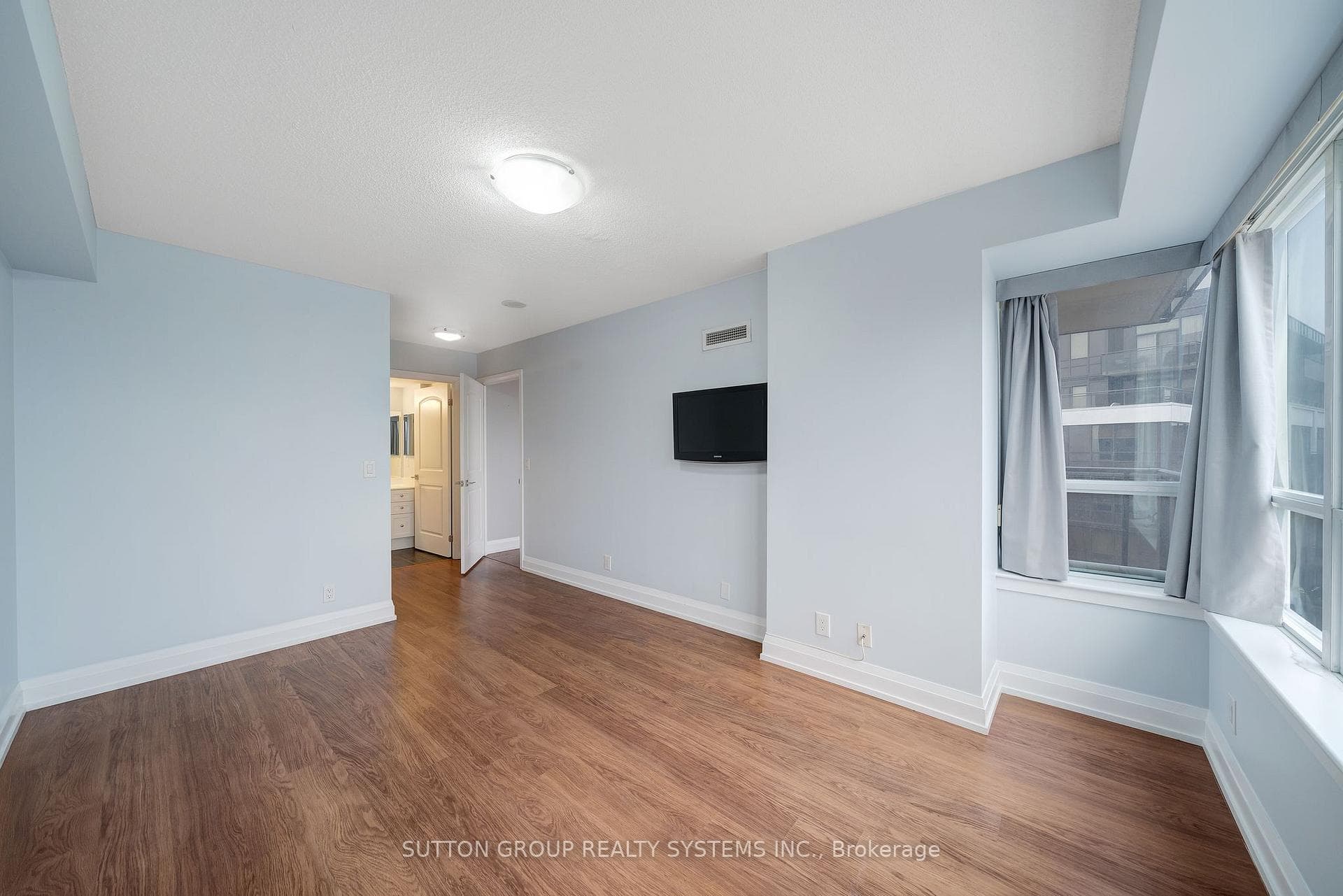 1070 Sheppard Avenue Unit 1215 photo 13