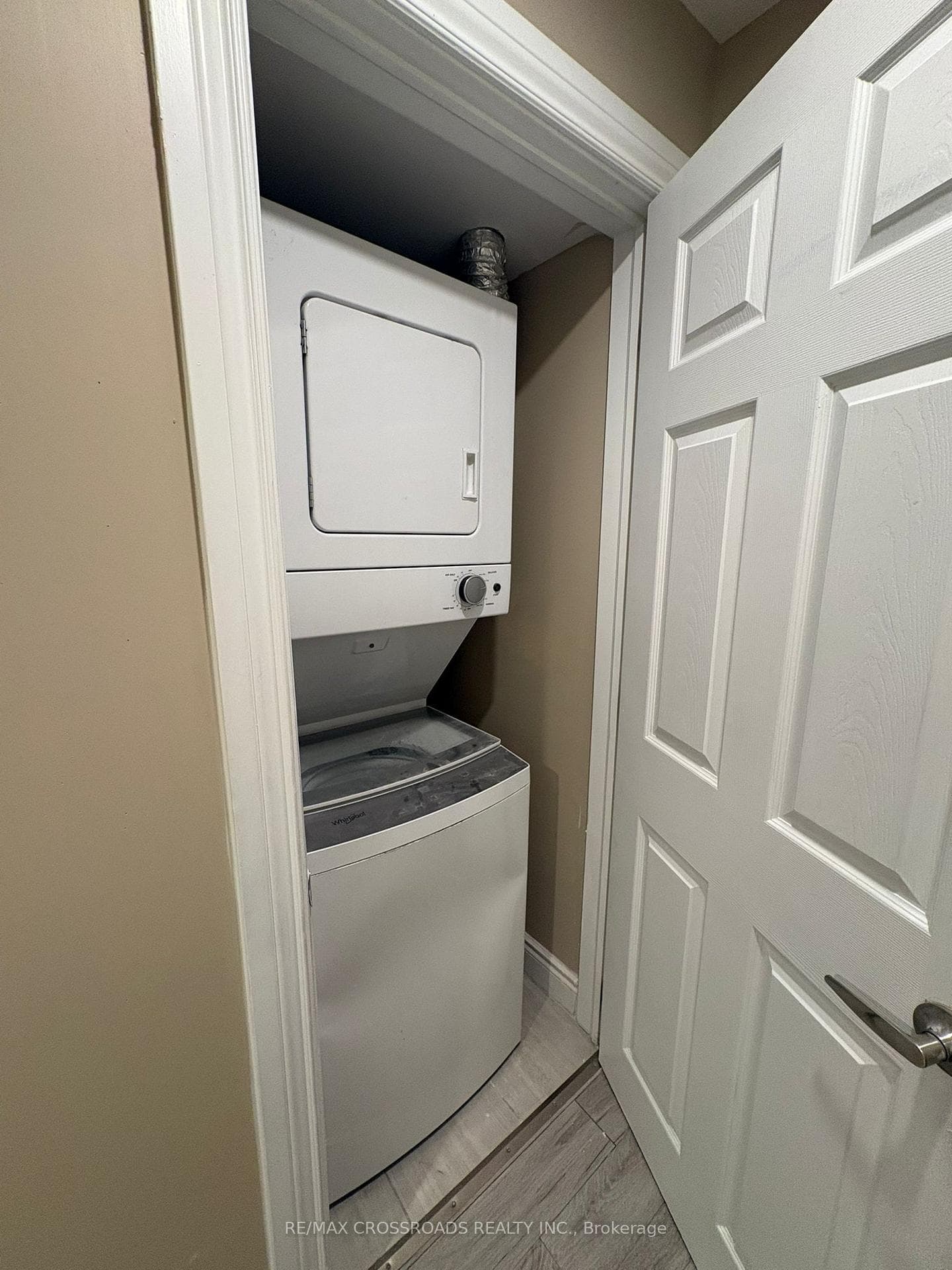 Ensuite Laundry