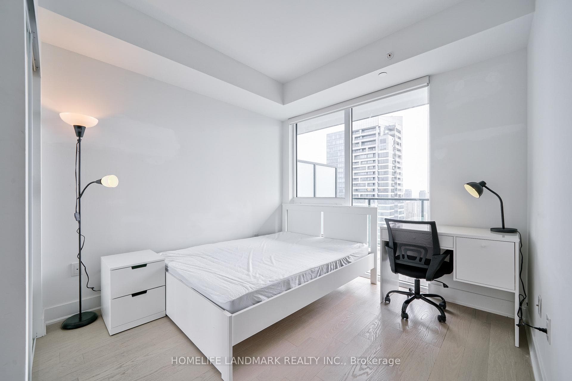 955 Bay Street Unit 3801 photo 17